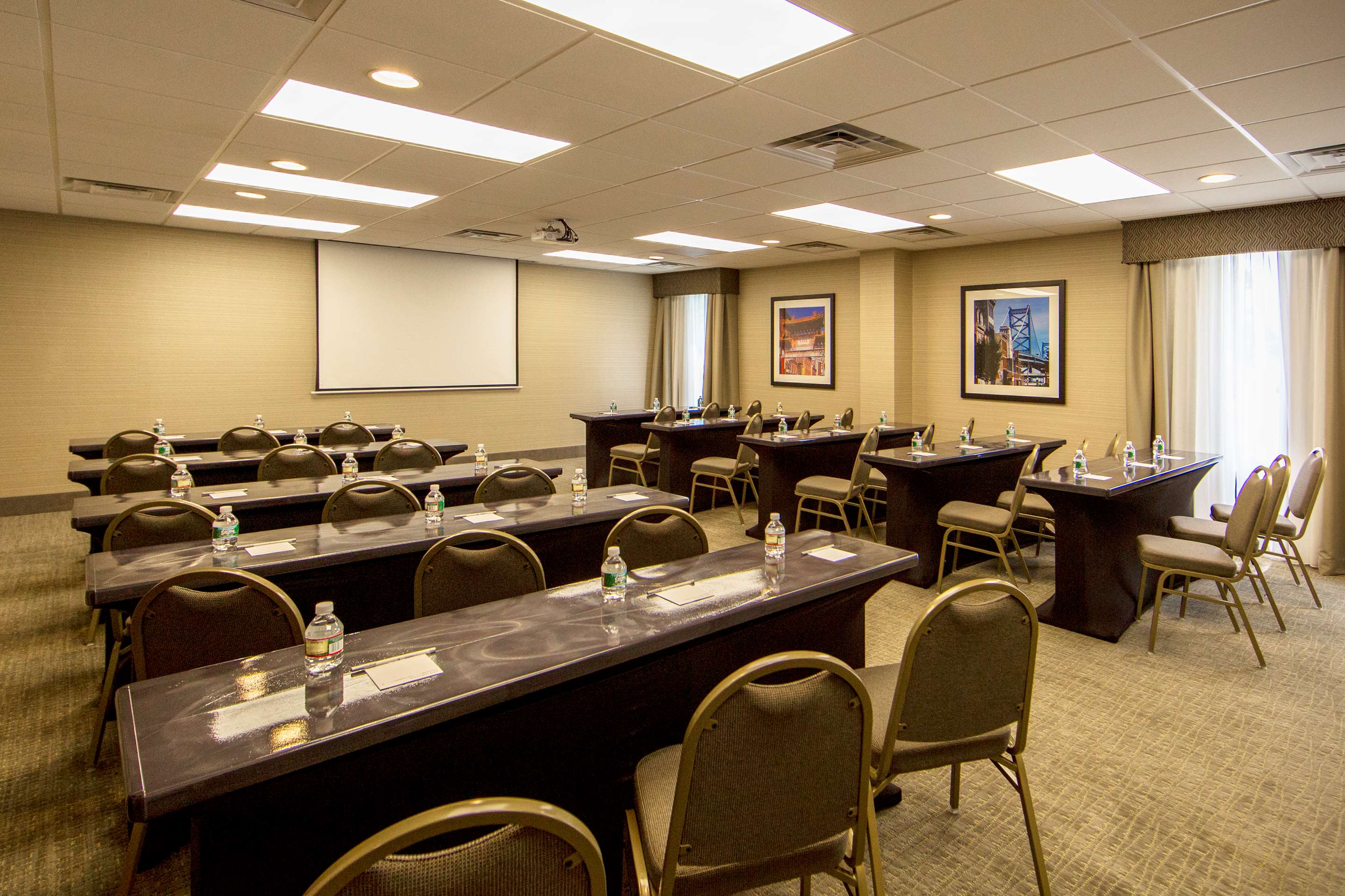Meeting Room | Hampton Inn Philadelphia-Airport