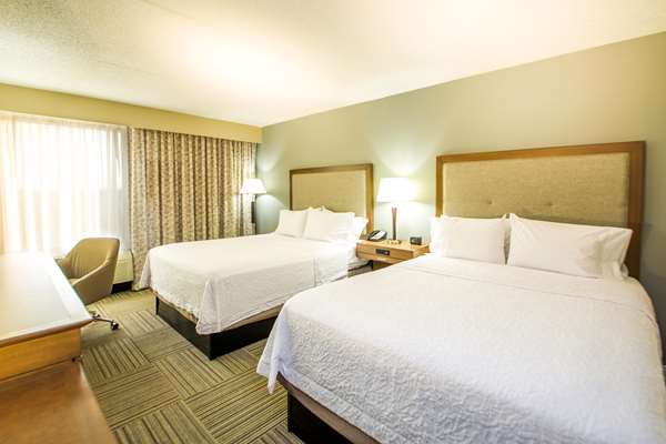  - Hampton Inn Airport Philadelphia - I-95, Exit 10 & 12B