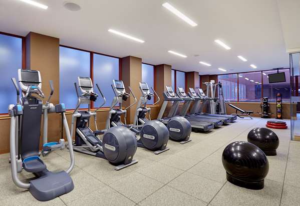 Fitness/ Exercise Room - DoubleTree by Hilton Hotel Philadelphia
