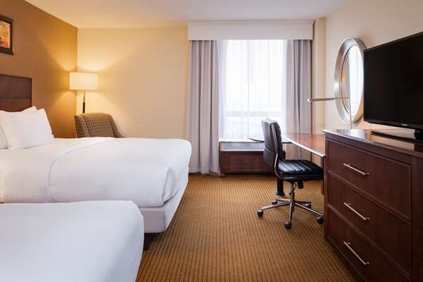  - DoubleTree by Hilton Airport Philadelphia - I-95, Exit 13 & 15