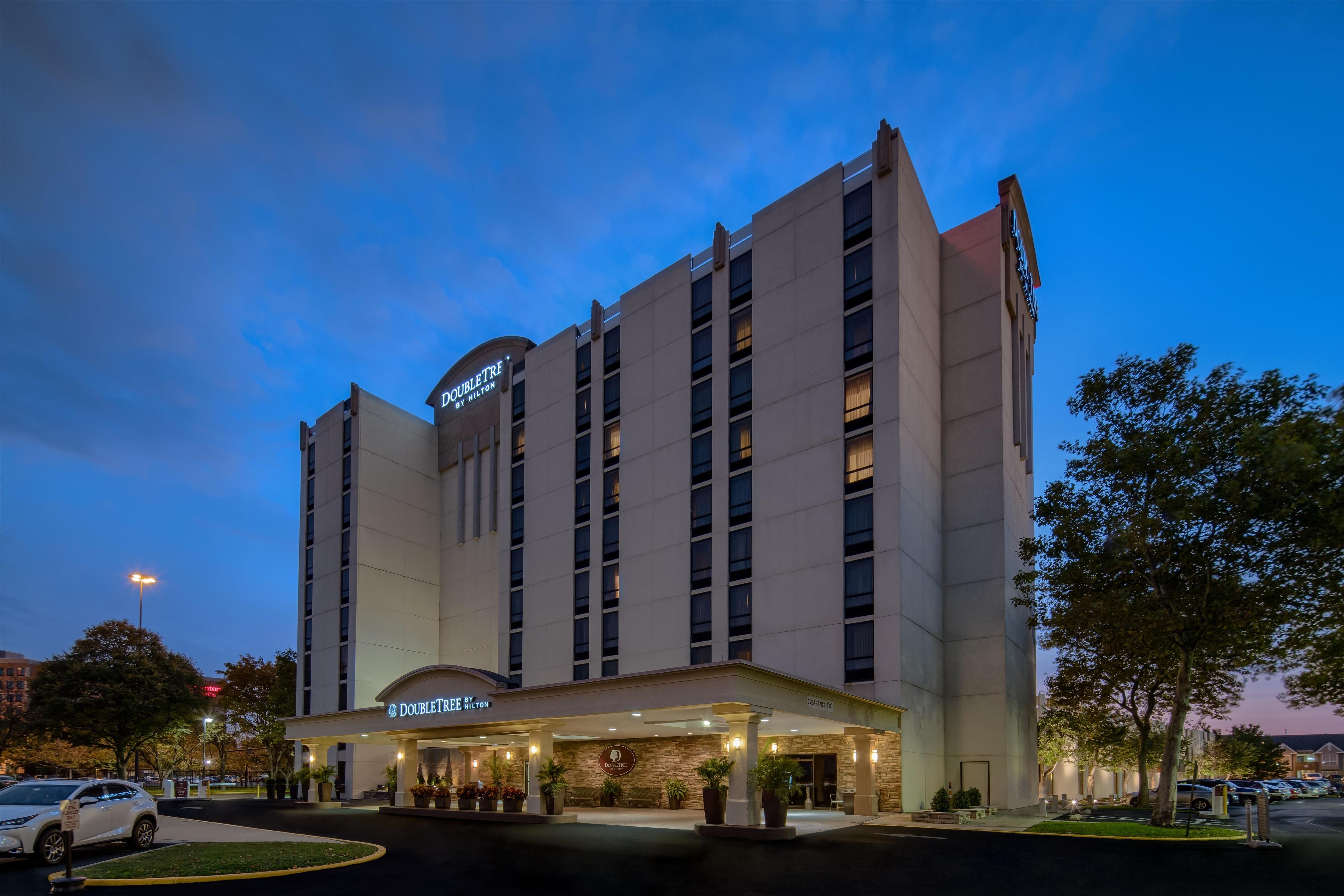 Exterior | Doubletree by Hilton Philadelphia Airport