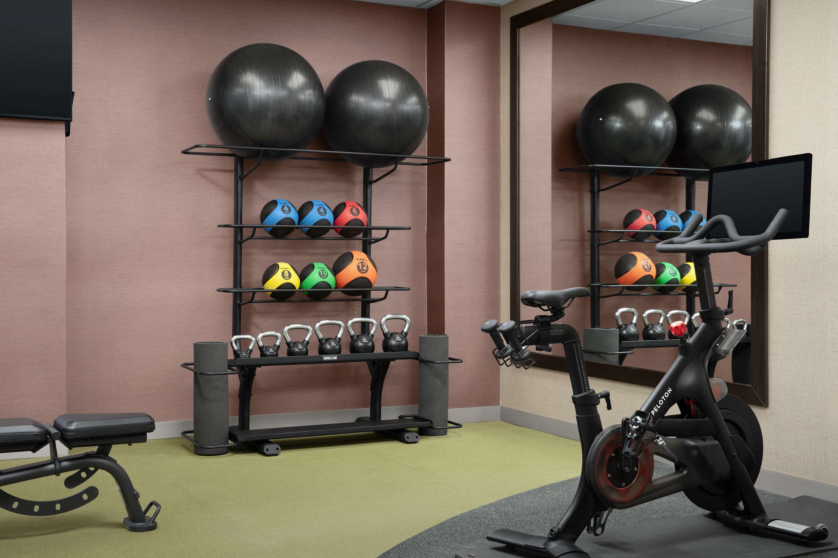 Health club fitness center gym | Hilton Garden Inn Philadelphia Ft. Washington