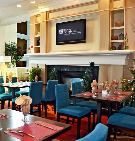 Restaurant - Hilton Garden Inn Philadelphia City Center