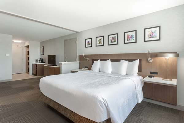  - Hilton Garden Inn Philadelphia City Center