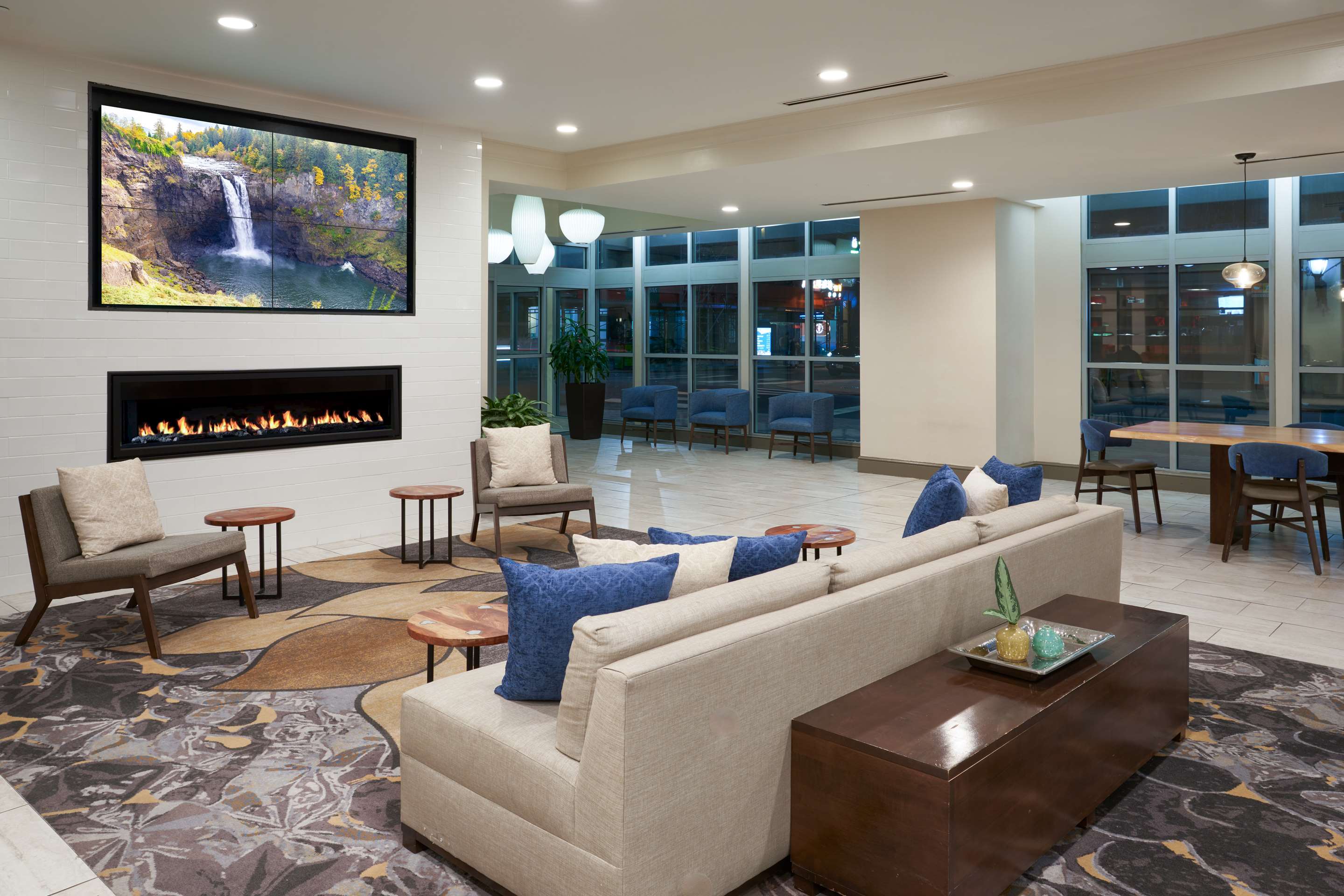 Lobby | Hilton Garden Inn Philadelphia Center City