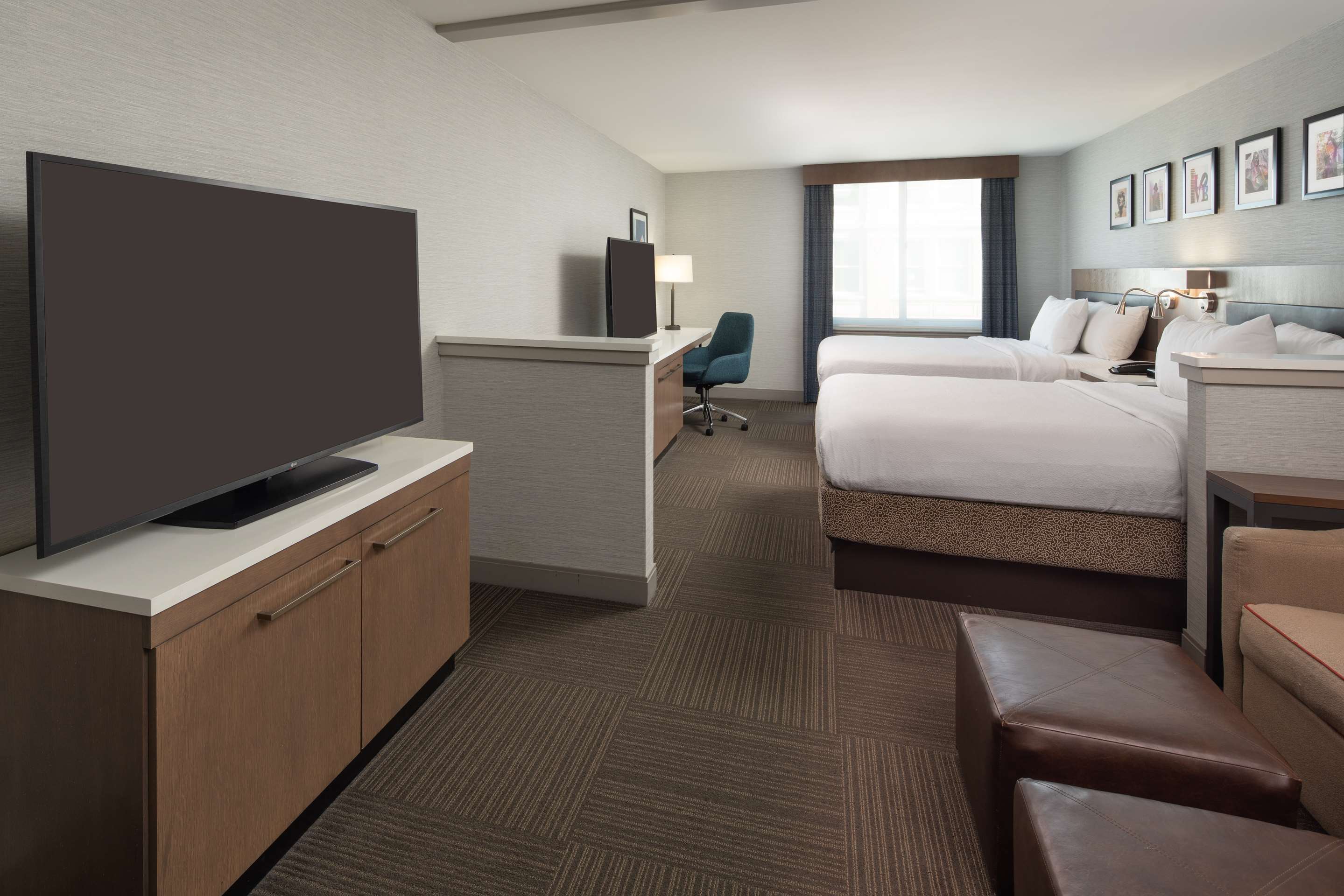 Guest room
