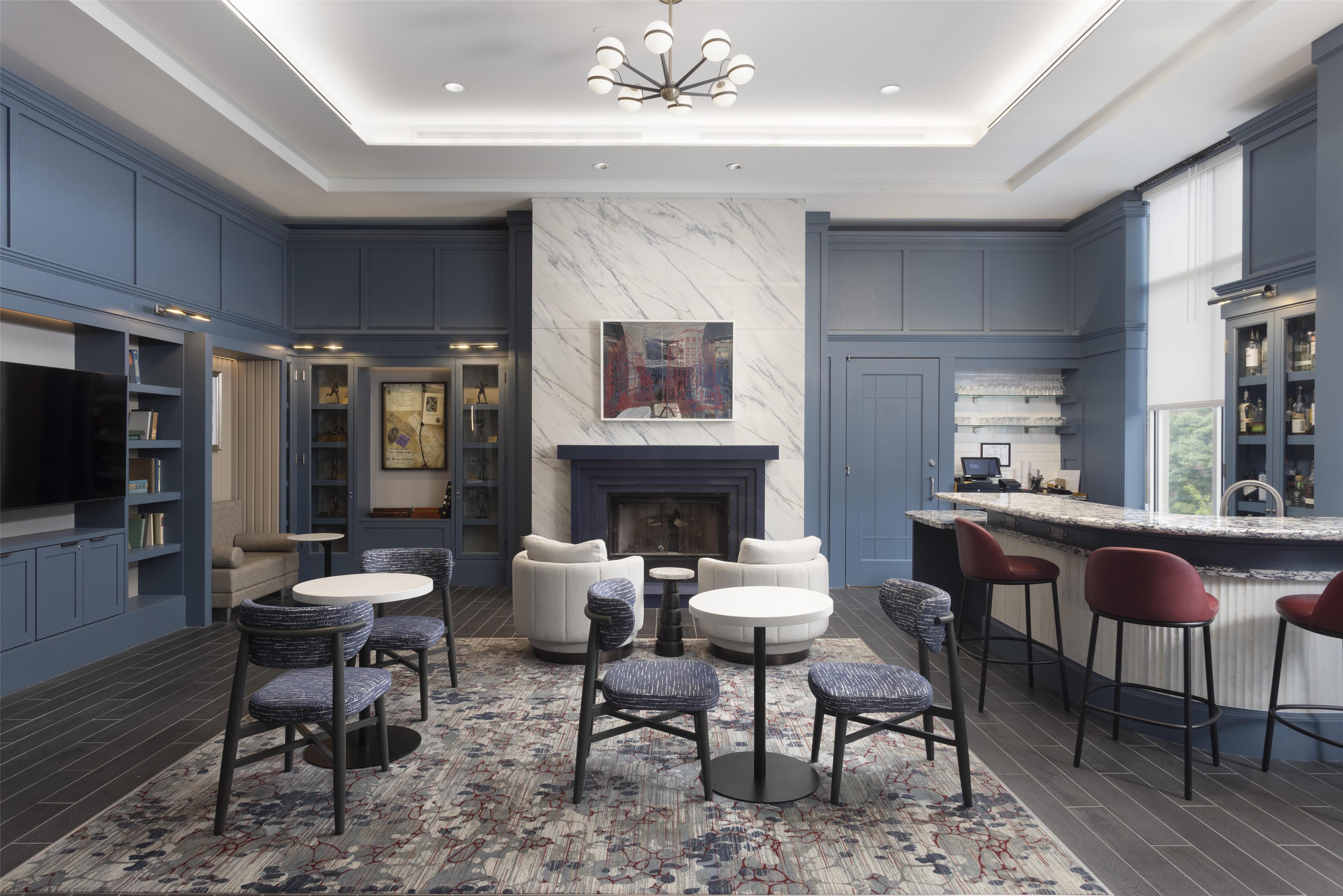 Restaurant | The Inn at Penn, A Hilton Hotel