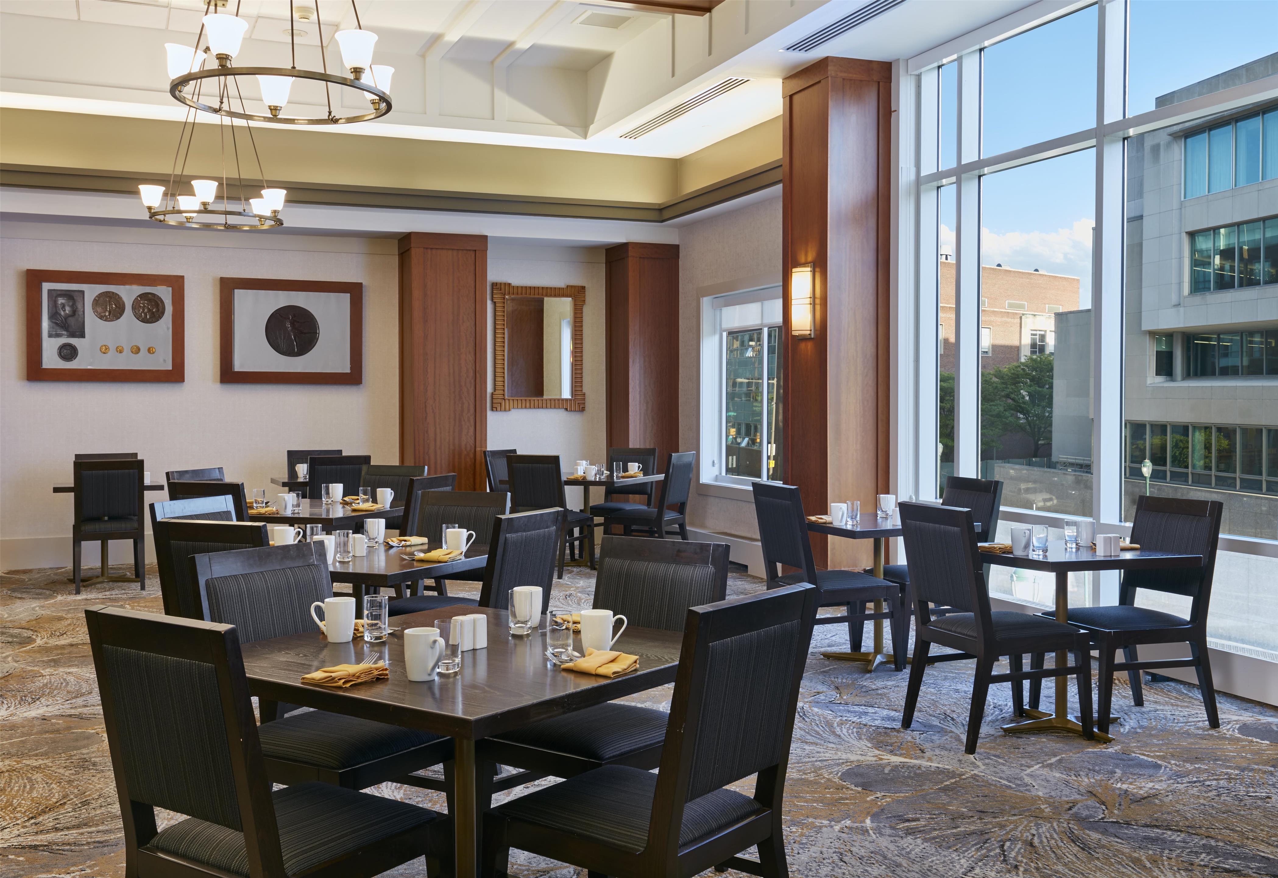 Restaurant | The Inn at Penn, A Hilton Hotel