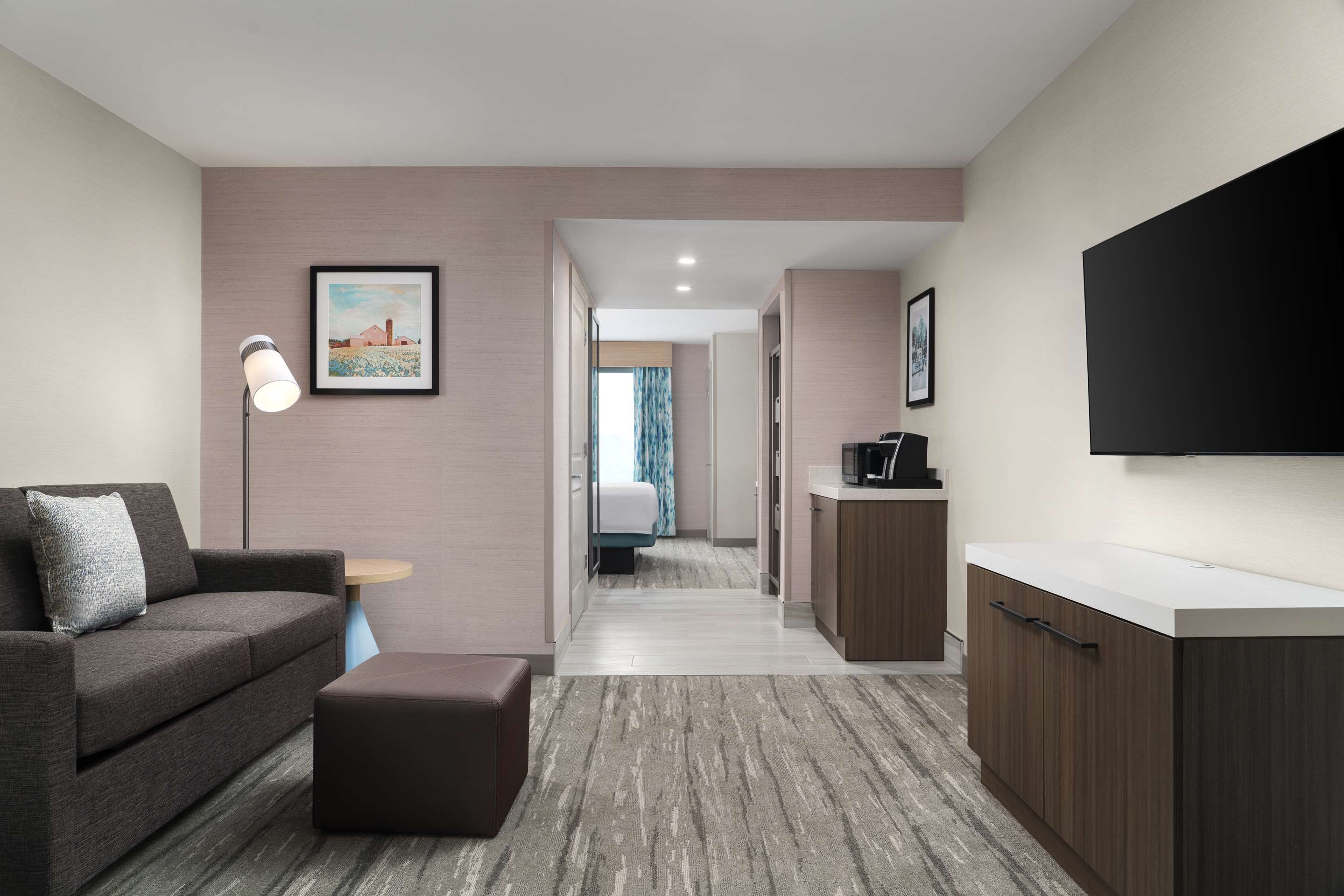 Guest room