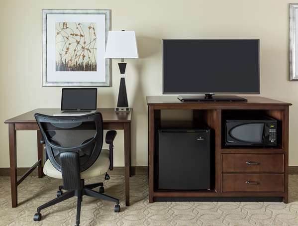  - Hampton Inn & Suites North Wales