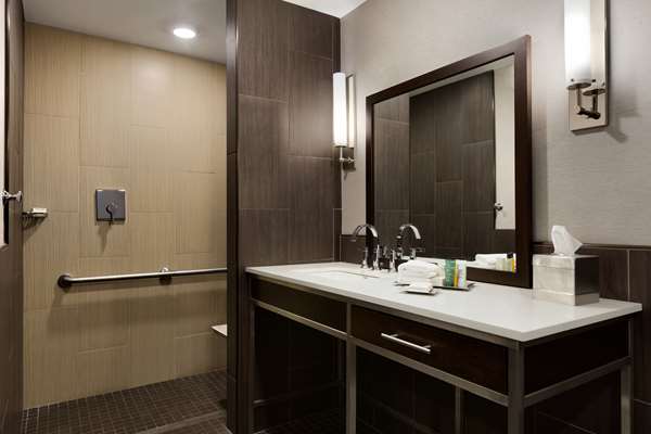  - Hilton Hotel Philadelphia City Avenue - I-76, Exit 339