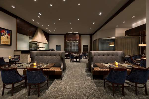 Restaurant - Hilton Hotel Philadelphia City Avenue - I-76, Exit 339