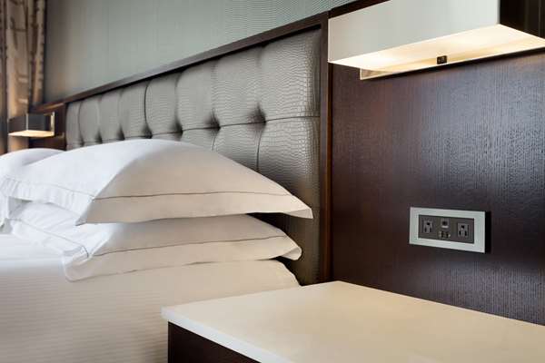  - Hilton Hotel Philadelphia City Avenue - I-76, Exit 339