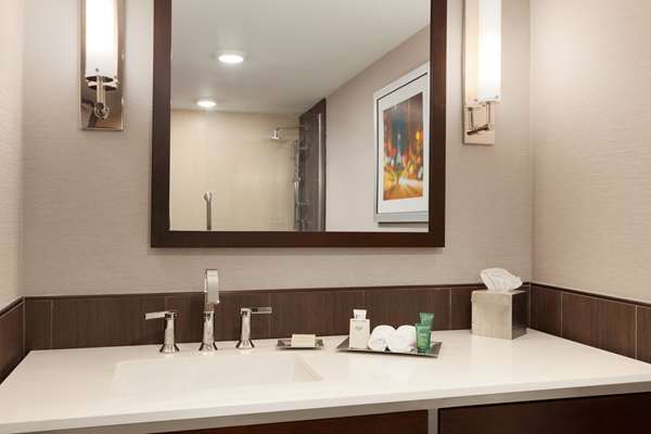  - Hilton Hotel Philadelphia City Avenue - I-76, Exit 339