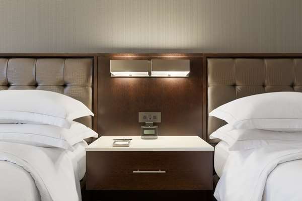  - Hilton Hotel Philadelphia City Avenue - I-76, Exit 339