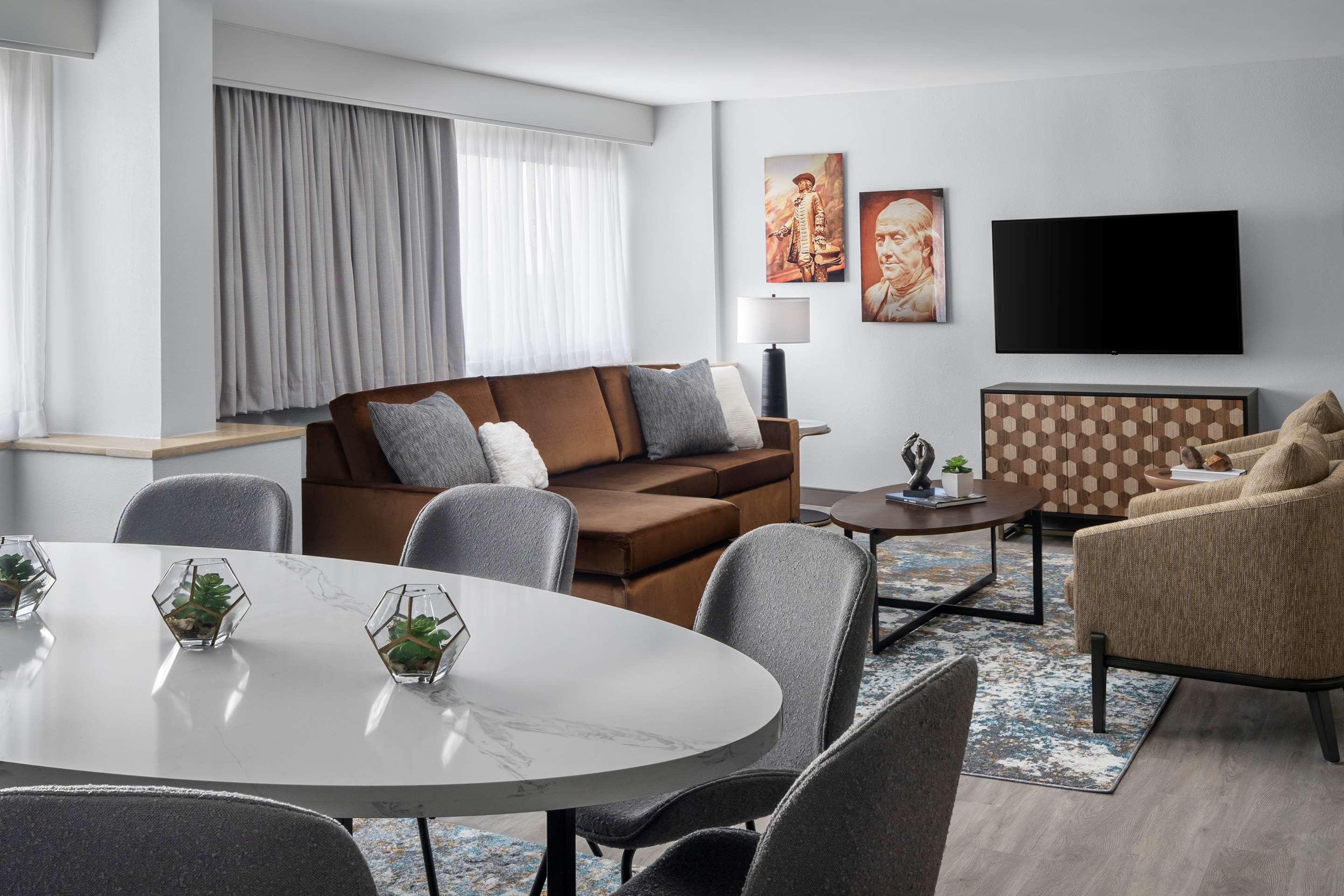 Guest room