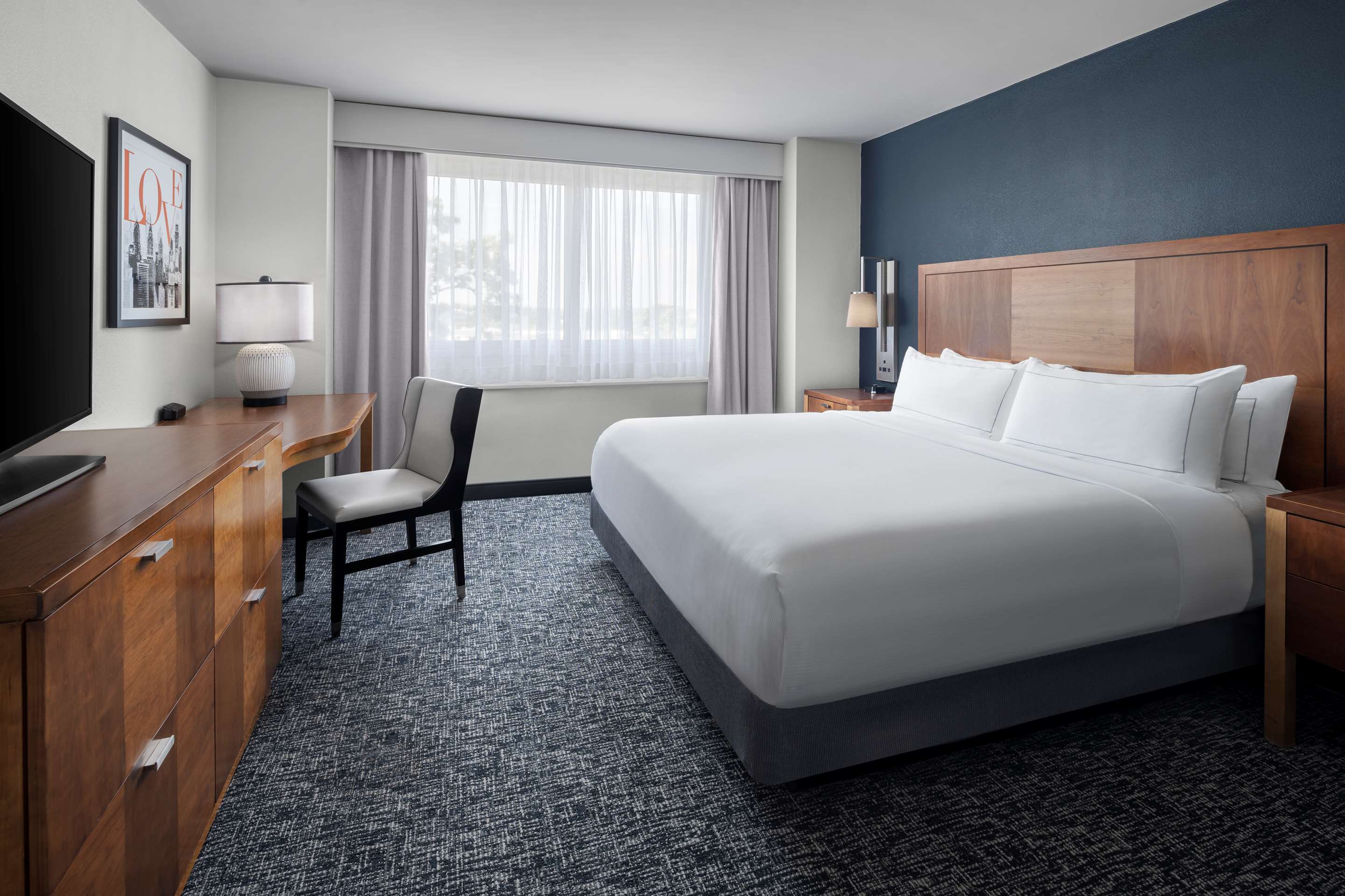 Guest room