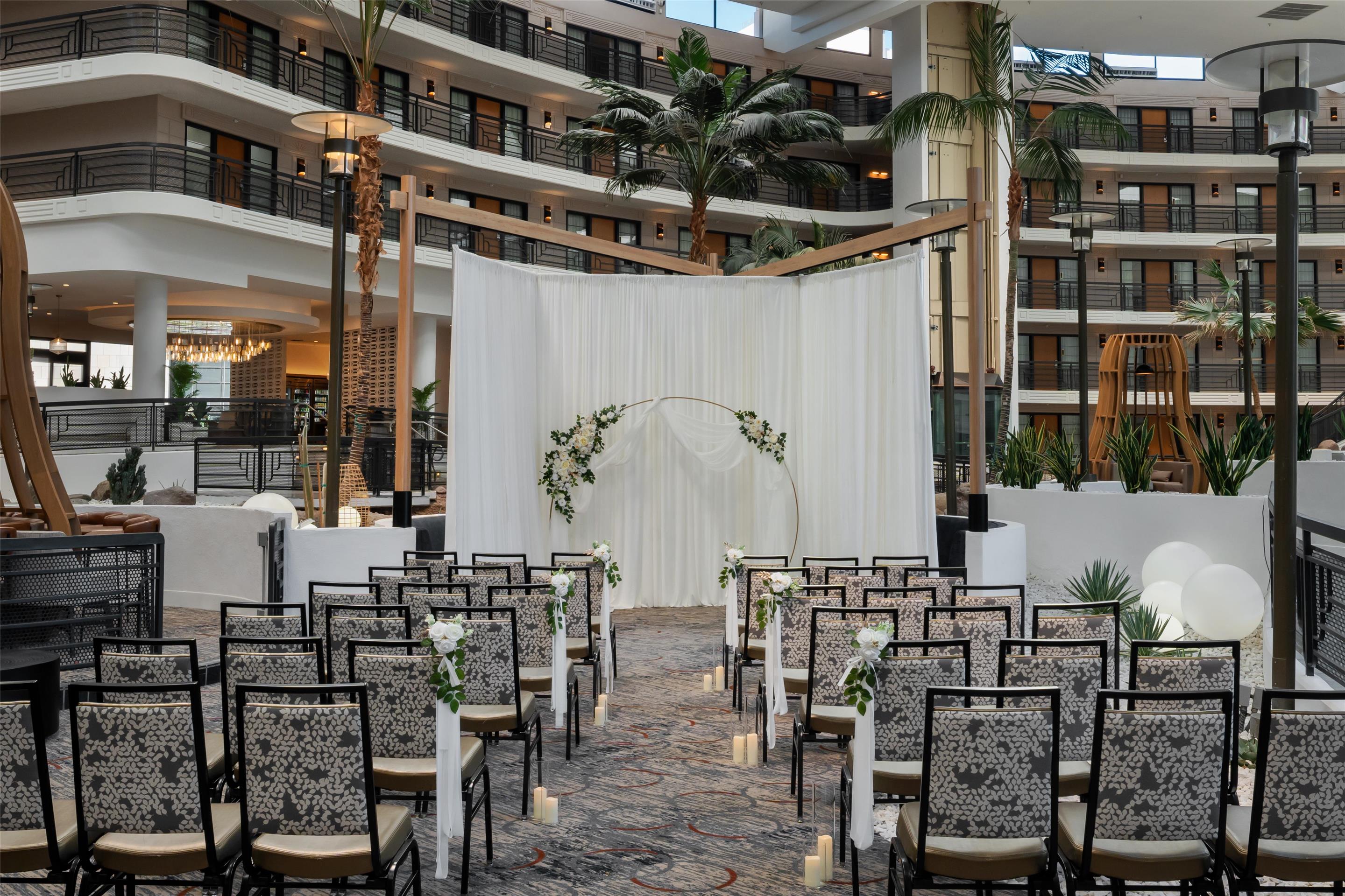 Meeting Room | Embassy Suites by Hilton Phoenix Biltmore