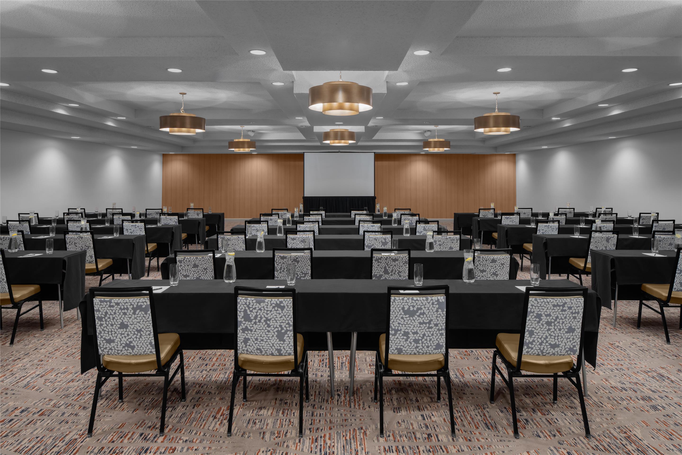 Meeting Room | Embassy Suites by Hilton Phoenix Biltmore