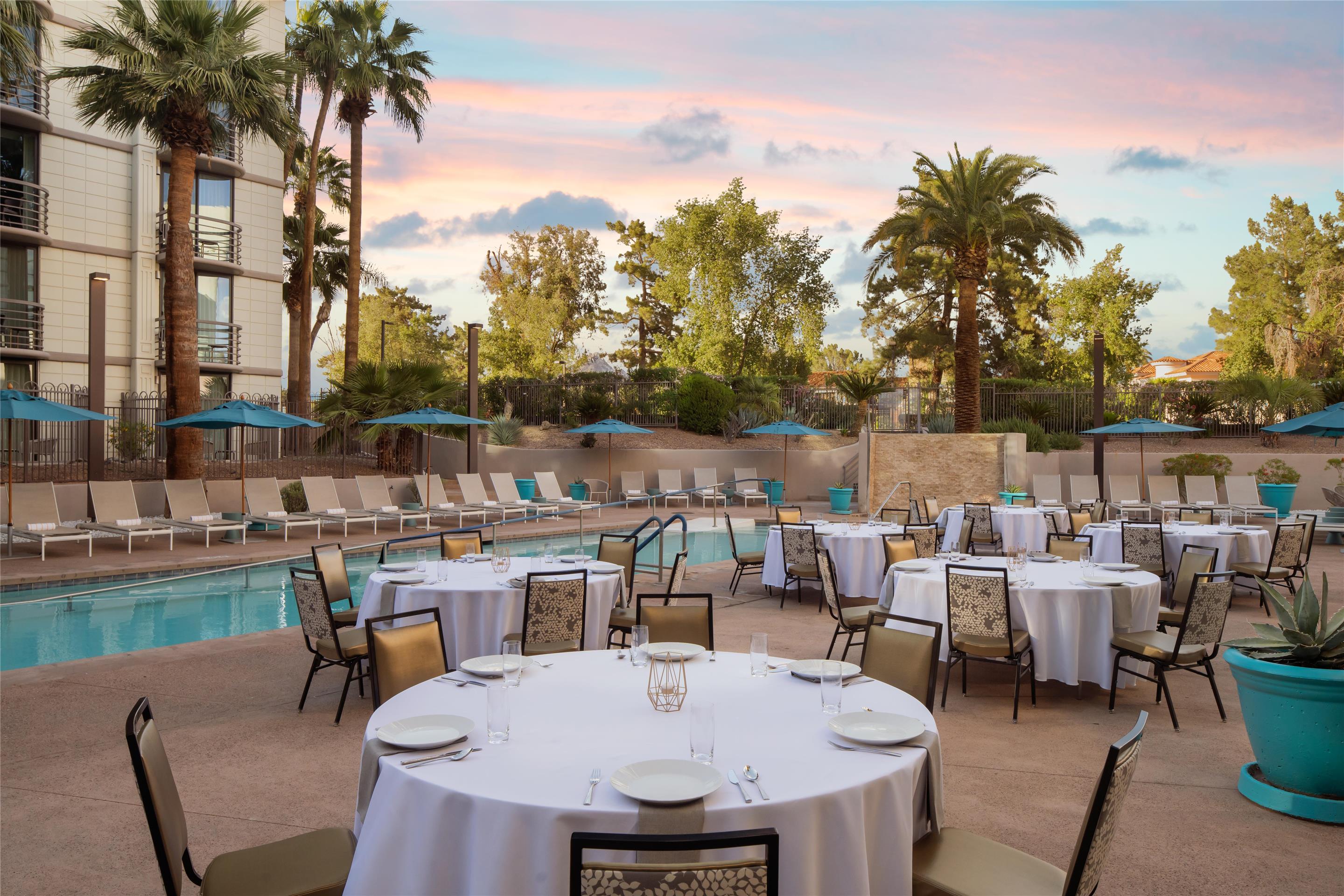 Meeting Room | Embassy Suites by Hilton Phoenix Biltmore