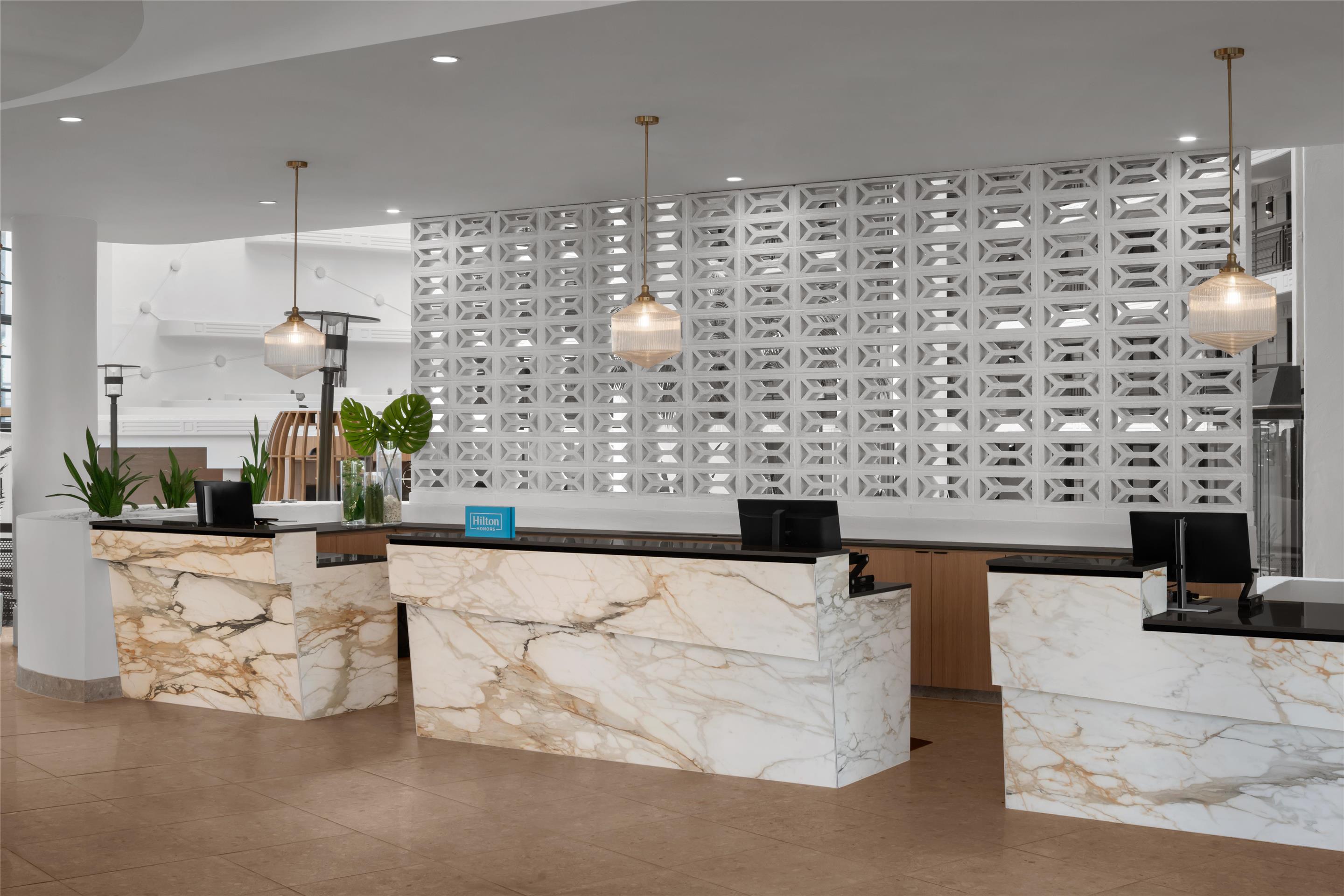 Reception | Embassy Suites by Hilton Phoenix Biltmore