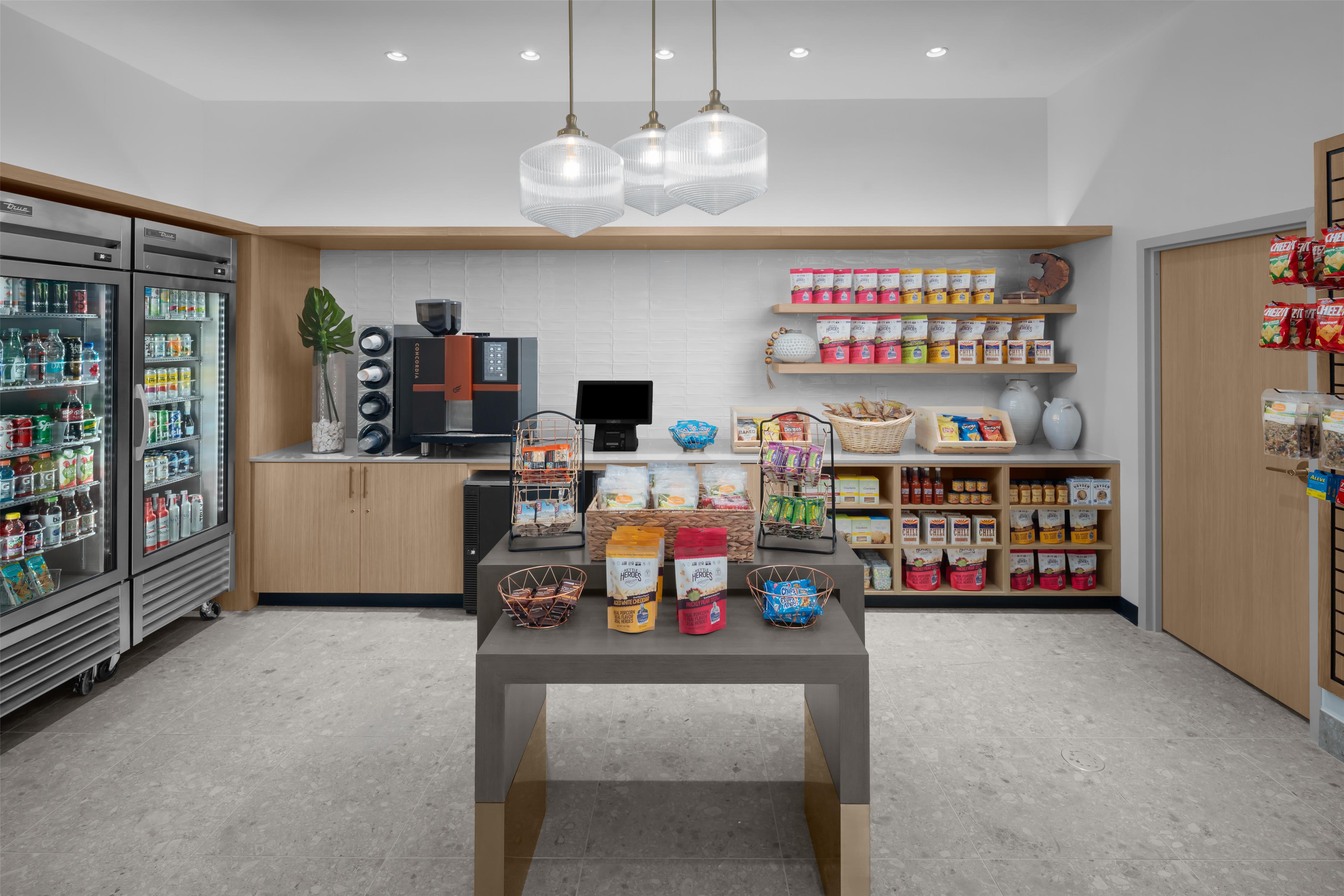Restaurant | Embassy Suites by Hilton Phoenix Biltmore