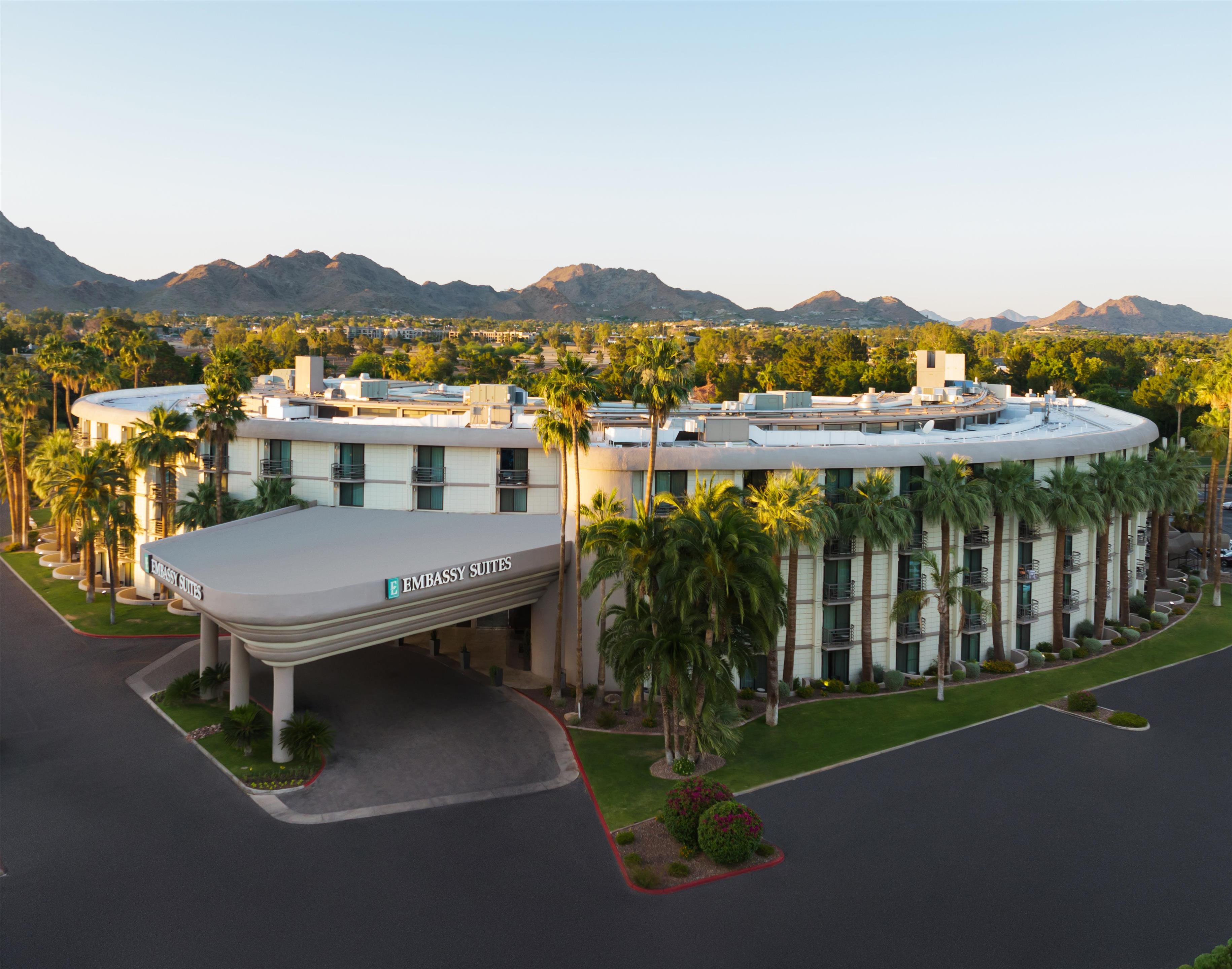 Exterior | Embassy Suites by Hilton Phoenix Biltmore