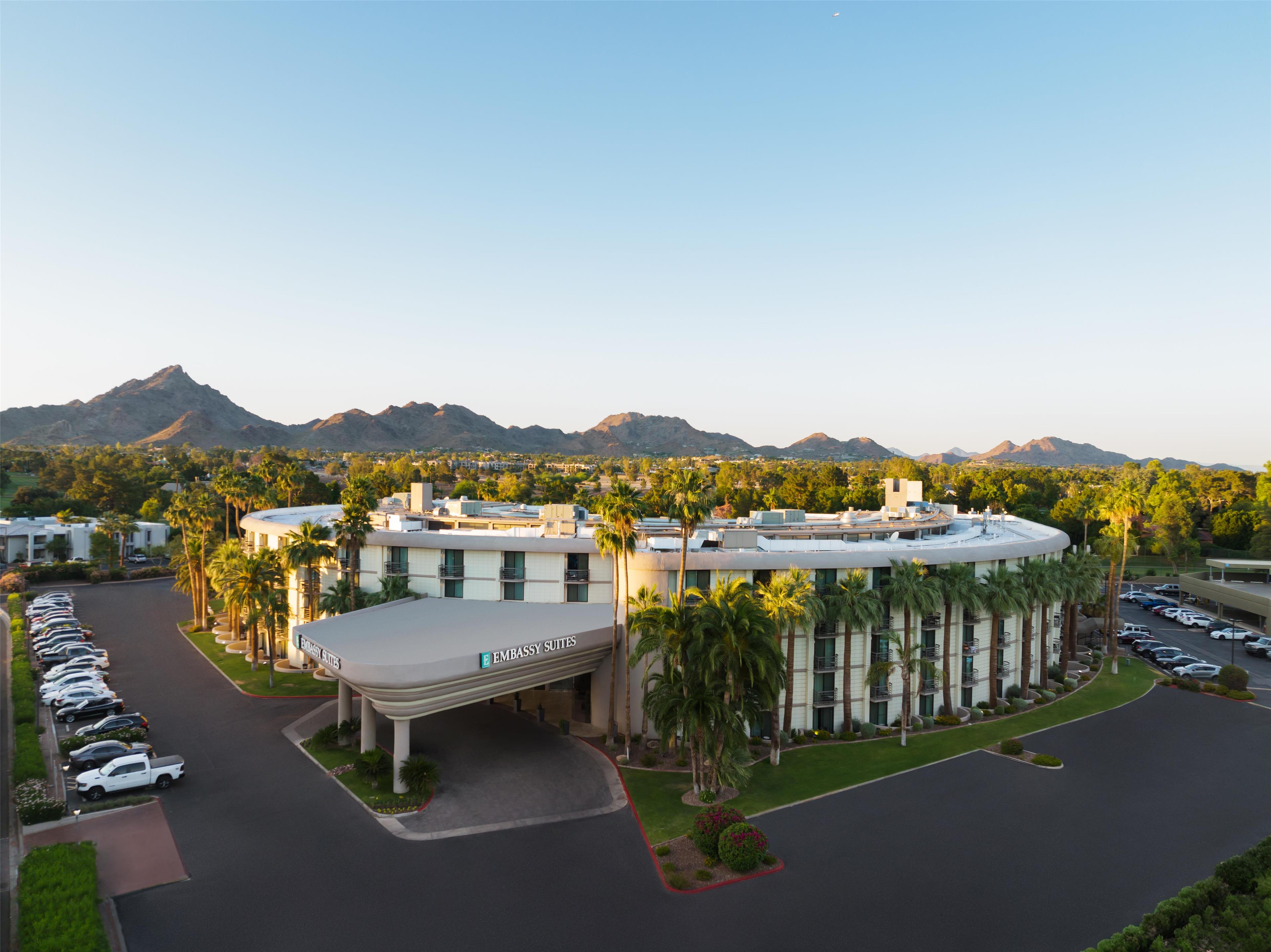 Exterior | Embassy Suites by Hilton Phoenix Biltmore