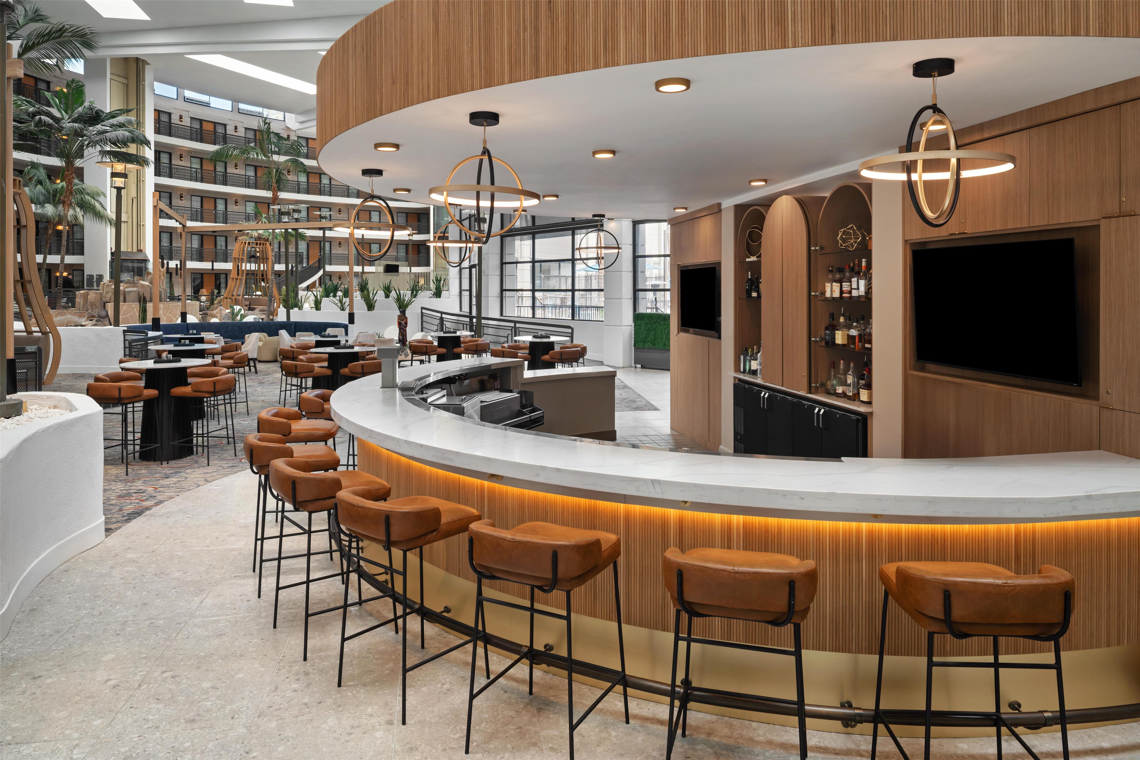 BarLounge | Embassy Suites by Hilton Phoenix Biltmore