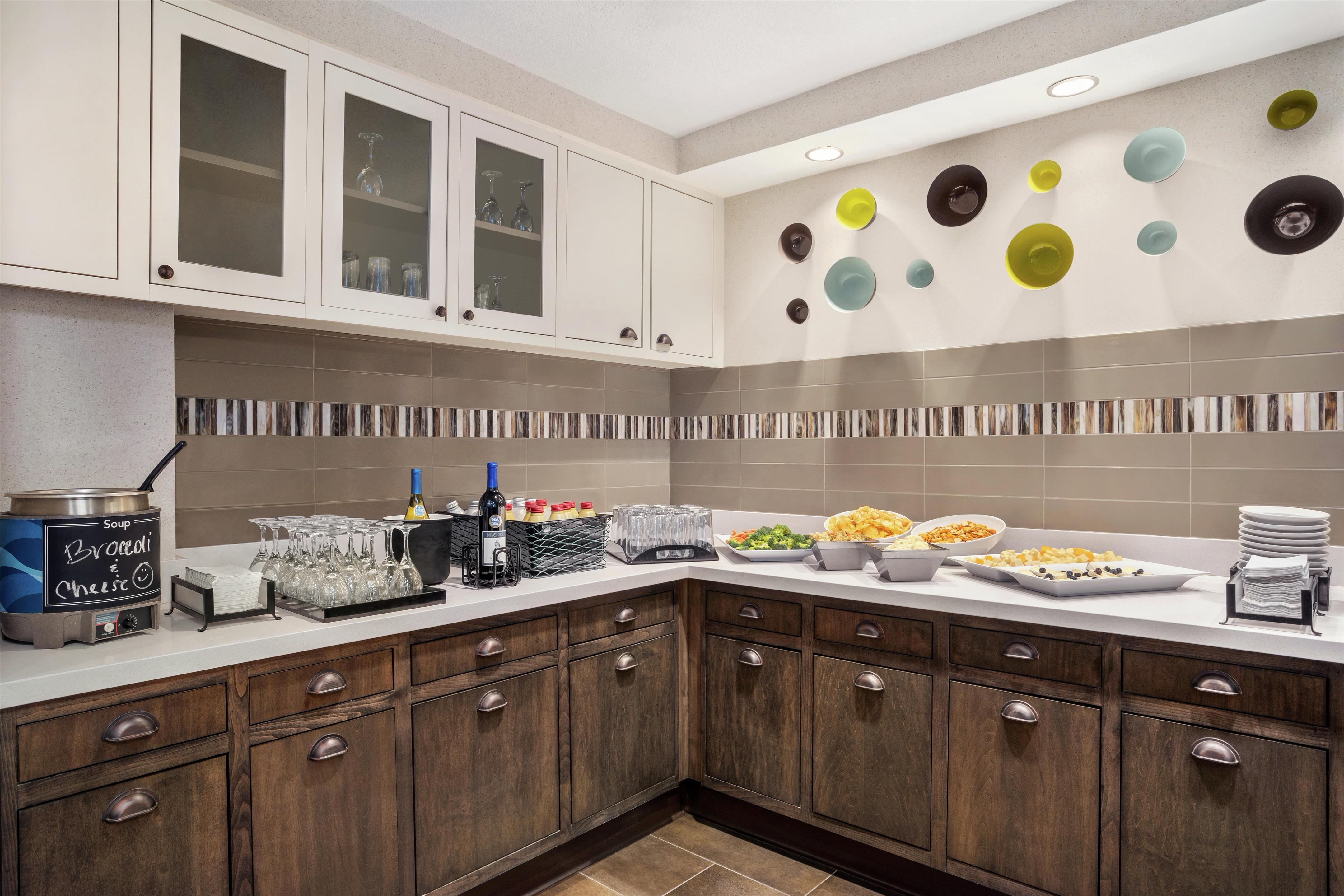 Breakfast Area | Homewood Suites by Hilton Phoenix/Chandler