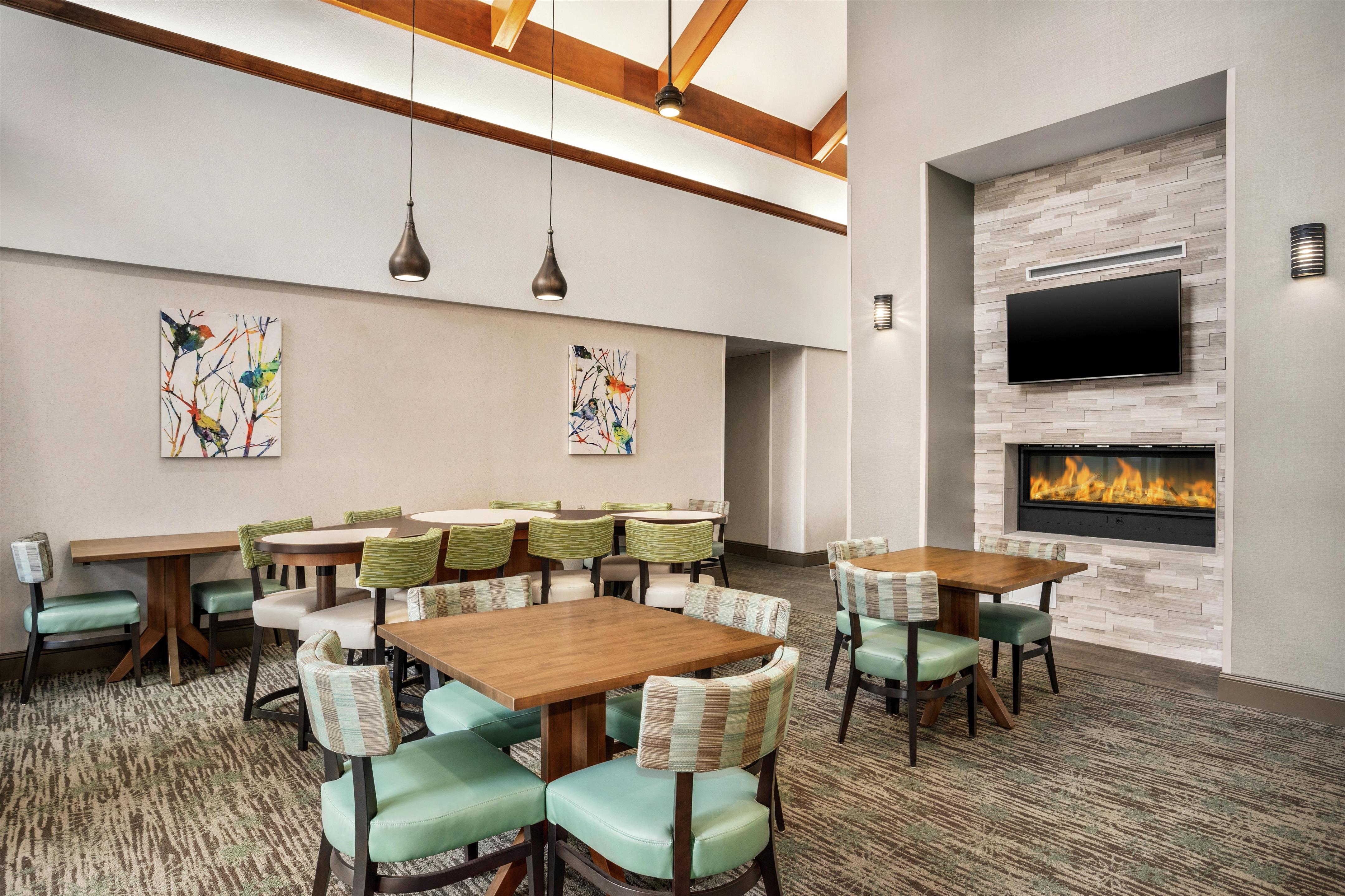 Lobby | Homewood Suites by Hilton Phoenix/Chandler