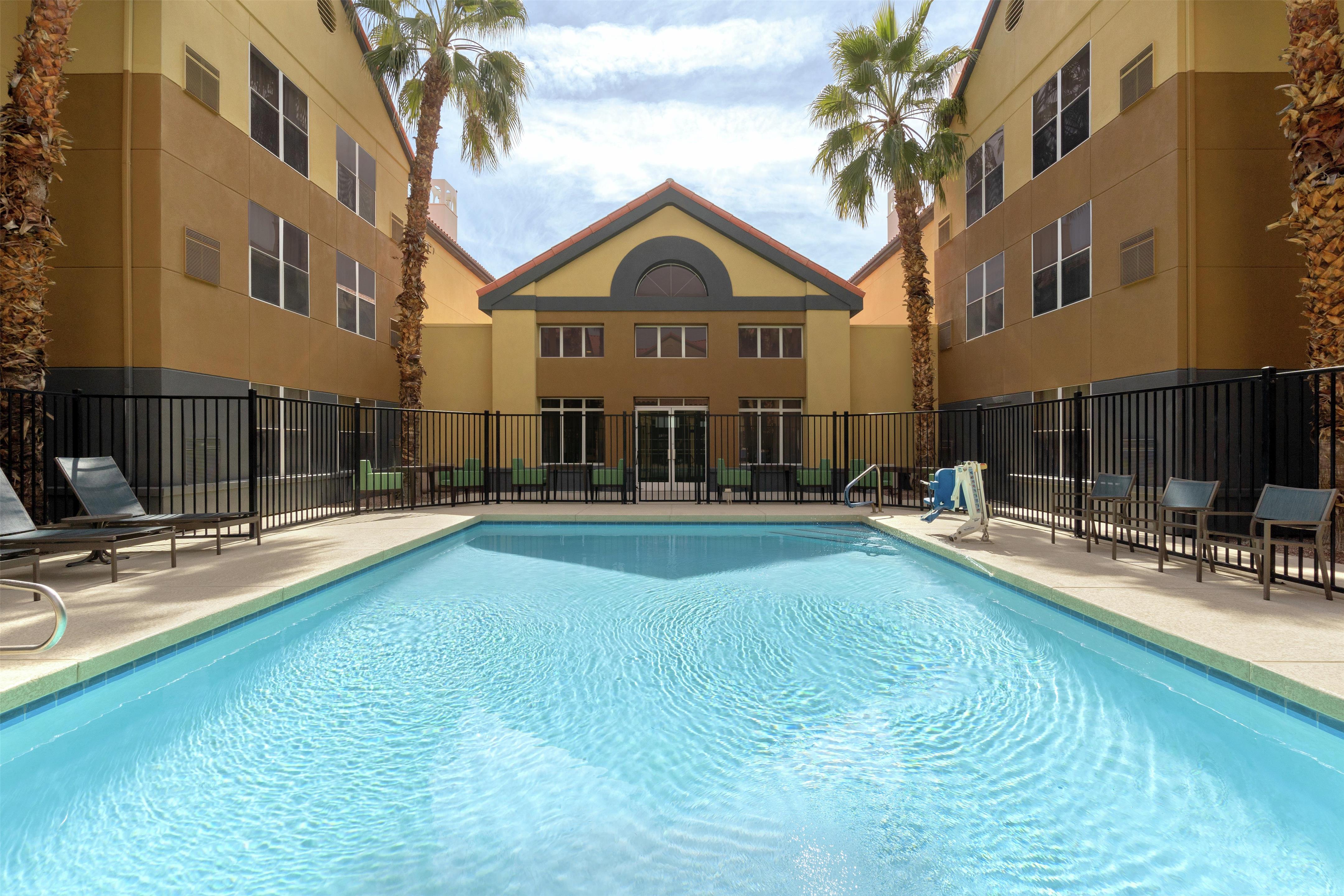 Pool | Homewood Suites by Hilton Phoenix/Chandler