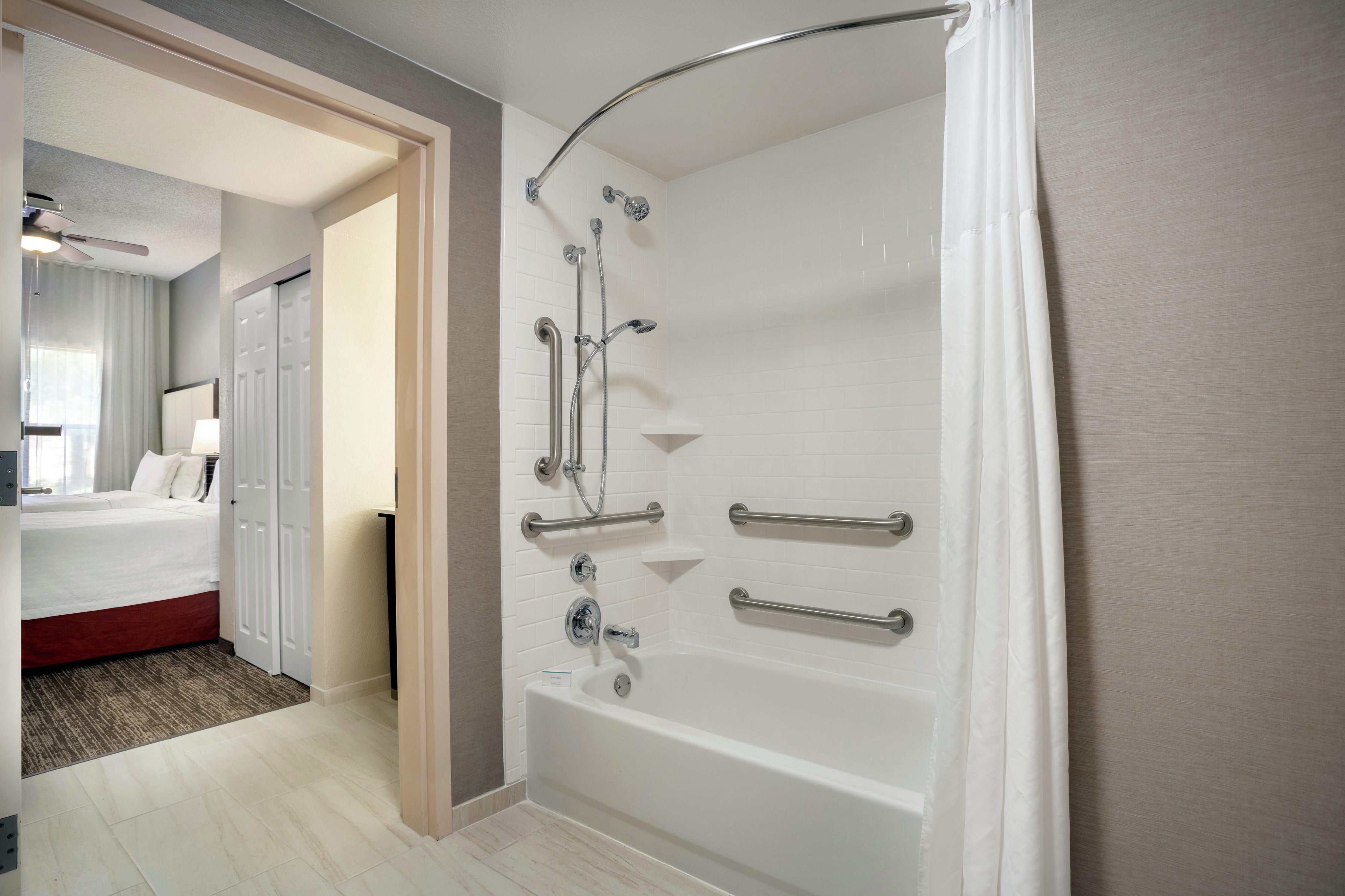 Homewood Suites by Hilton Phoenix-Chandler Room Type - 1KG MOB/HEA ACC TUB STE NS