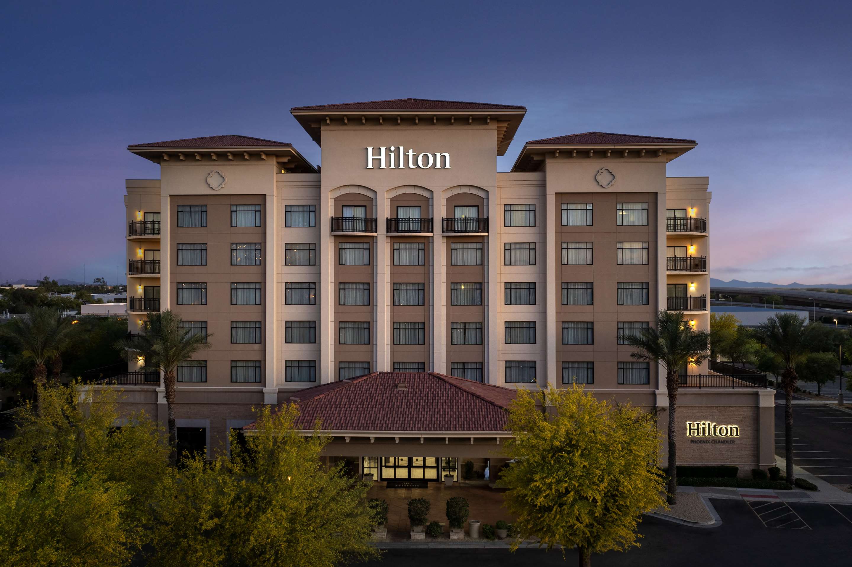 Exterior | Hilton Phoenix Chandler