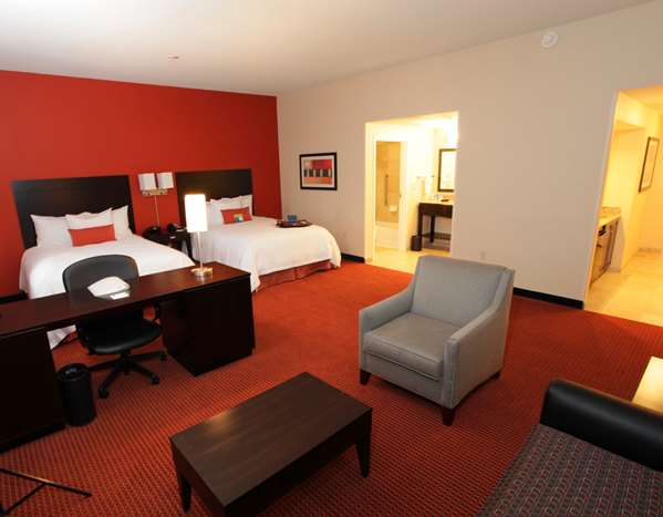  - Hampton Inn & Suites Fashion Center Chandler