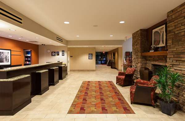  - Hampton Inn & Suites Fashion Center Chandler
