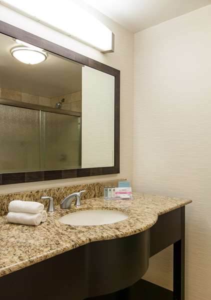  - Hampton Inn & Suites Fashion Center Chandler