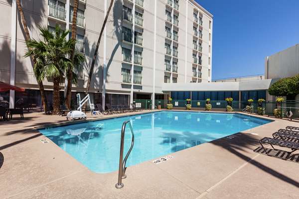 Pool - Hilton Garden Inn Midtown Phoenix - I-10, Exit 144