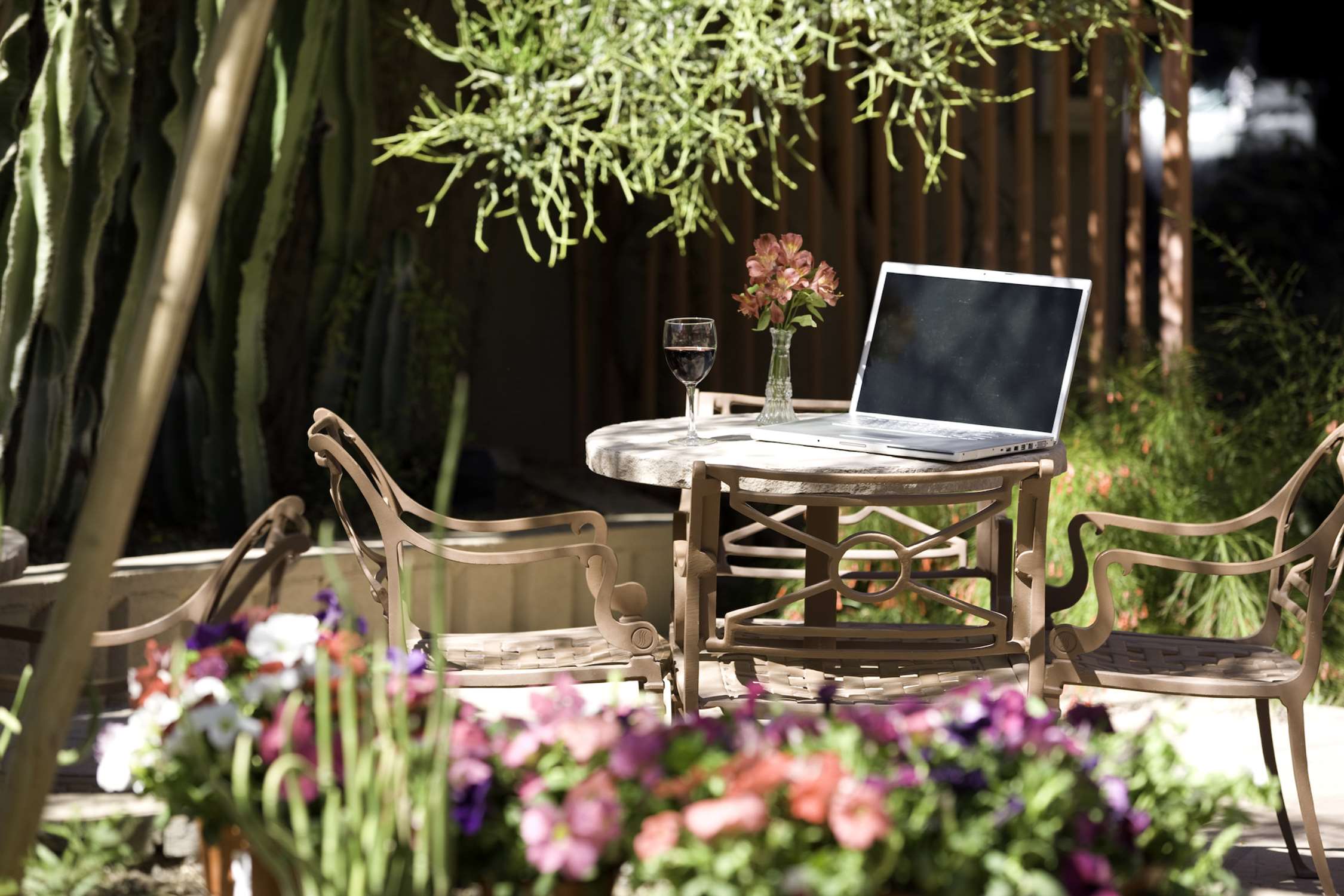 Business Center | DoubleTree by Hilton Hotel Phoenix Tempe