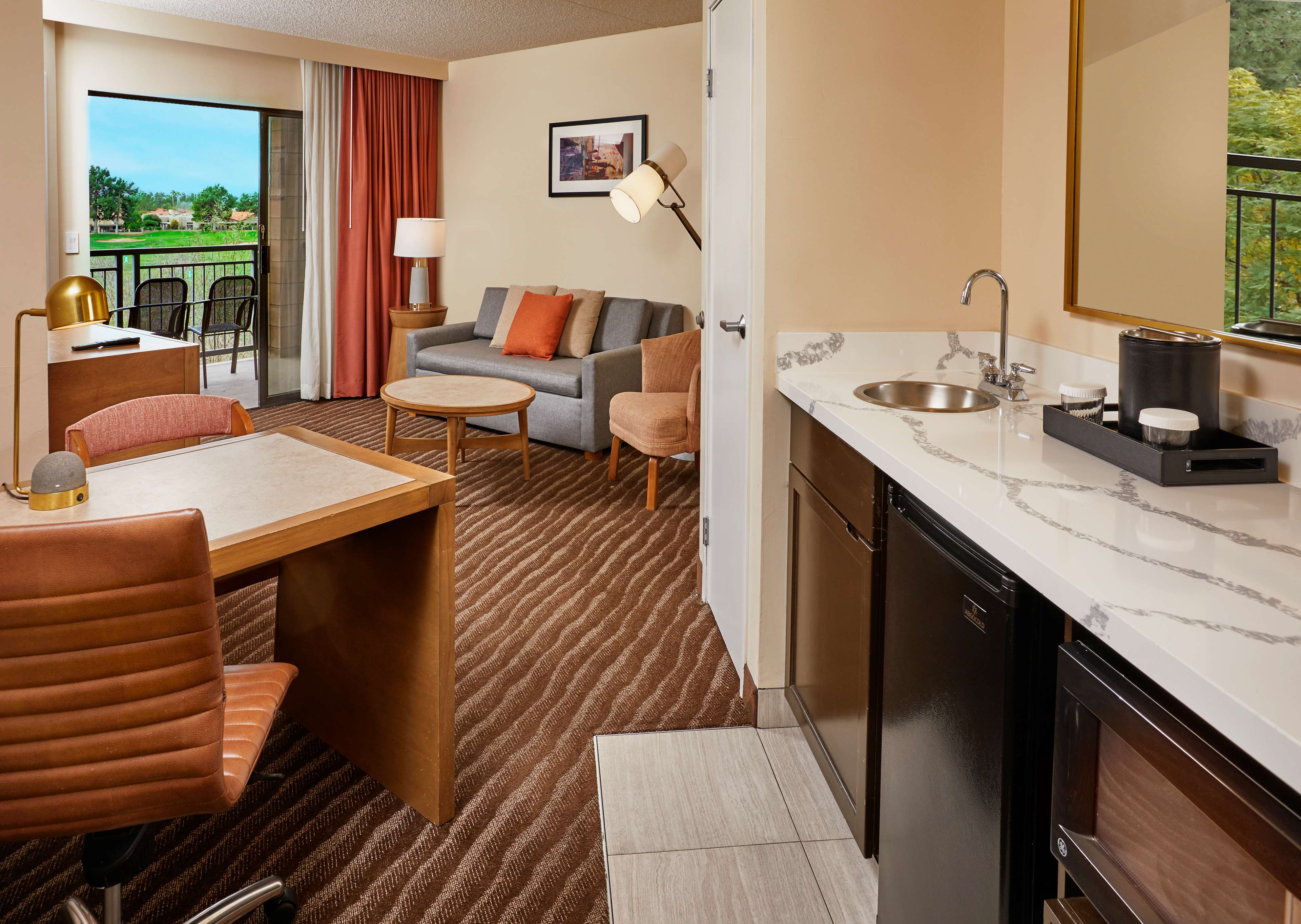 Embassy Suites Phoenix - Scottsdale Room Type - 2DB BED GOLF MOUNTAIN VIEW