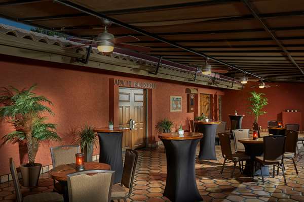 Exterior view - Hilton Phoenix Resort at the Peak