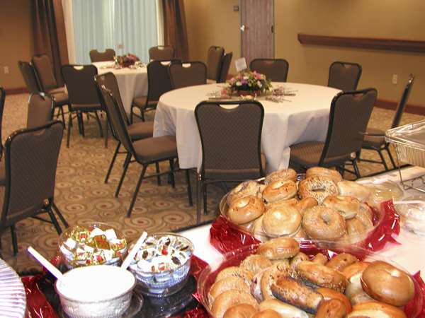  - Hampton Inn & Suites Surprise