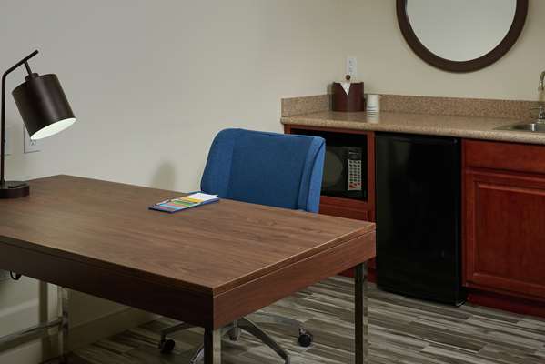  - Hampton Inn & Suites Surprise