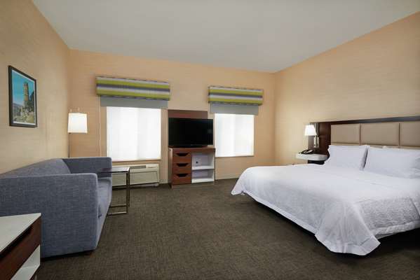  - Hampton Inn & Suites Surprise