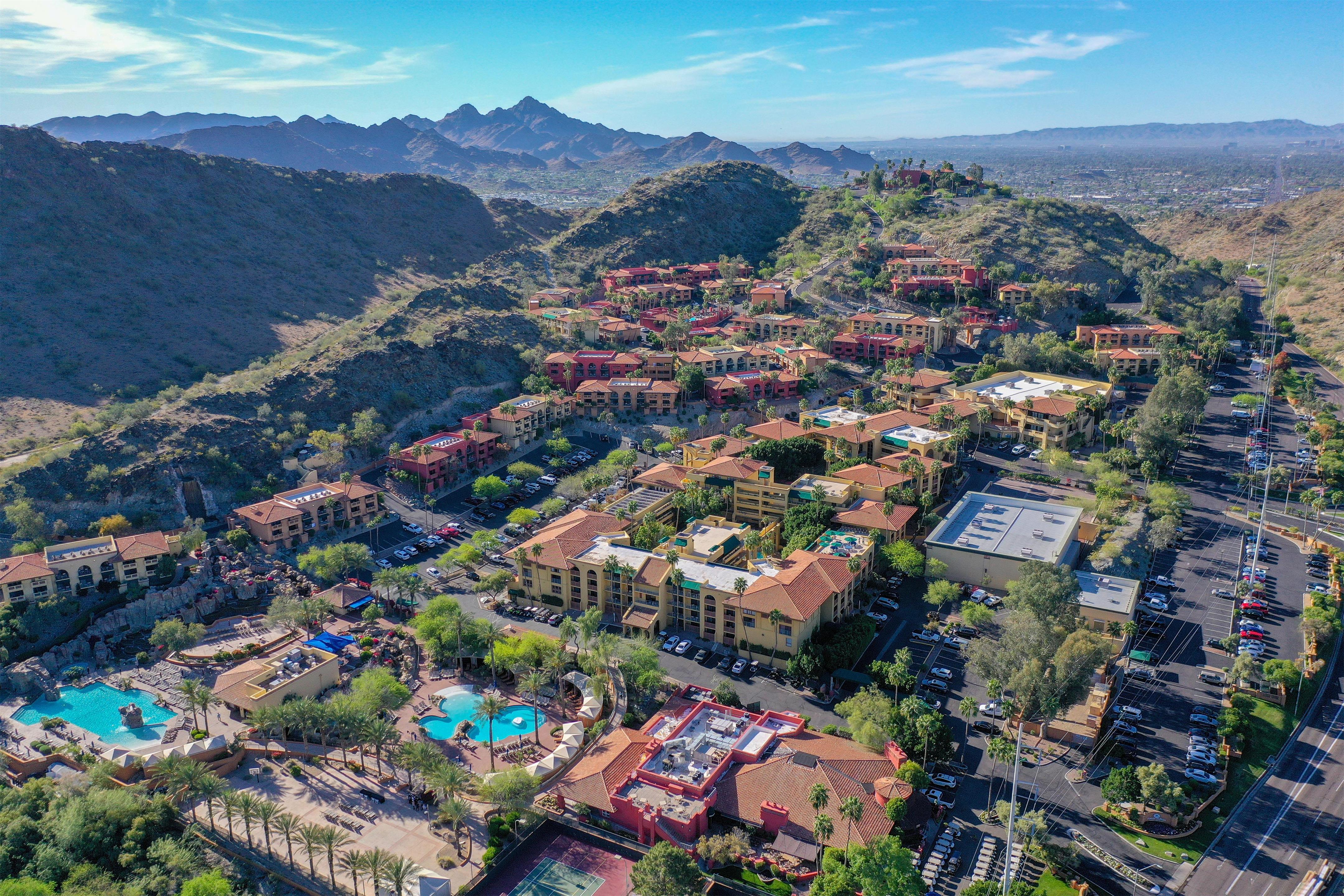 Exterior | Hilton Phoenix Tapatio Cliffs Resort