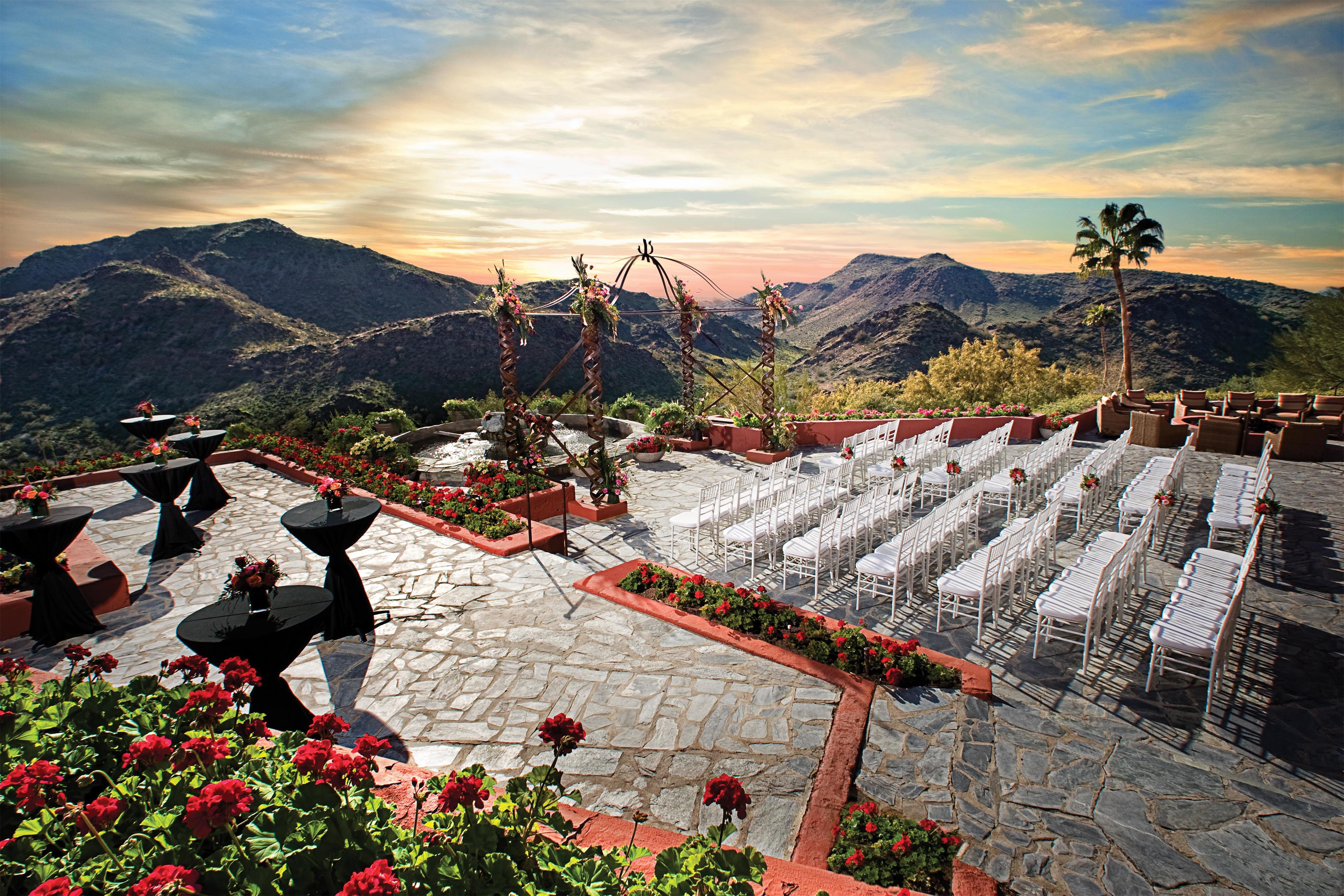 Exterior | Hilton Phoenix Tapatio Cliffs Resort