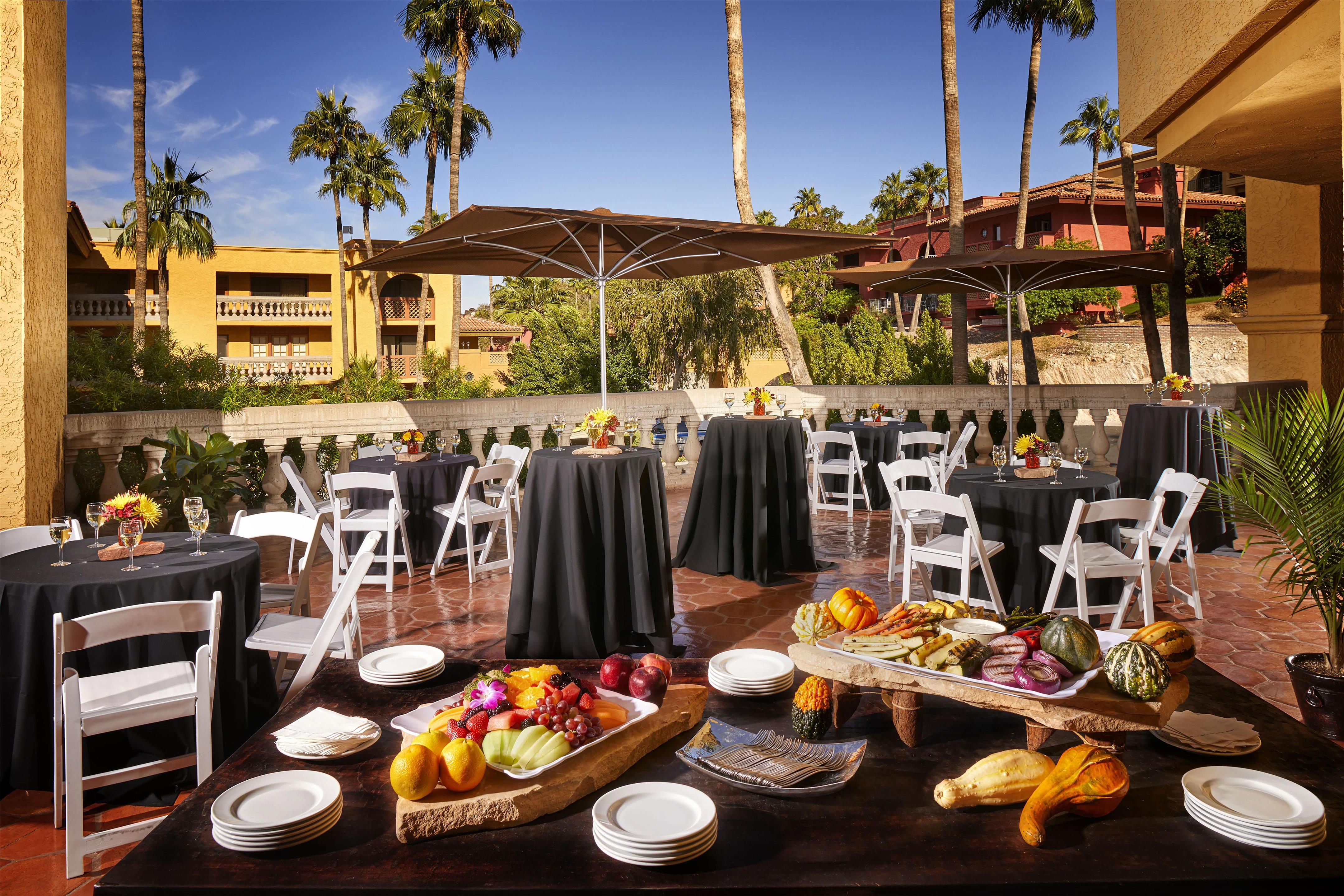 Exterior | Hilton Phoenix Tapatio Cliffs Resort