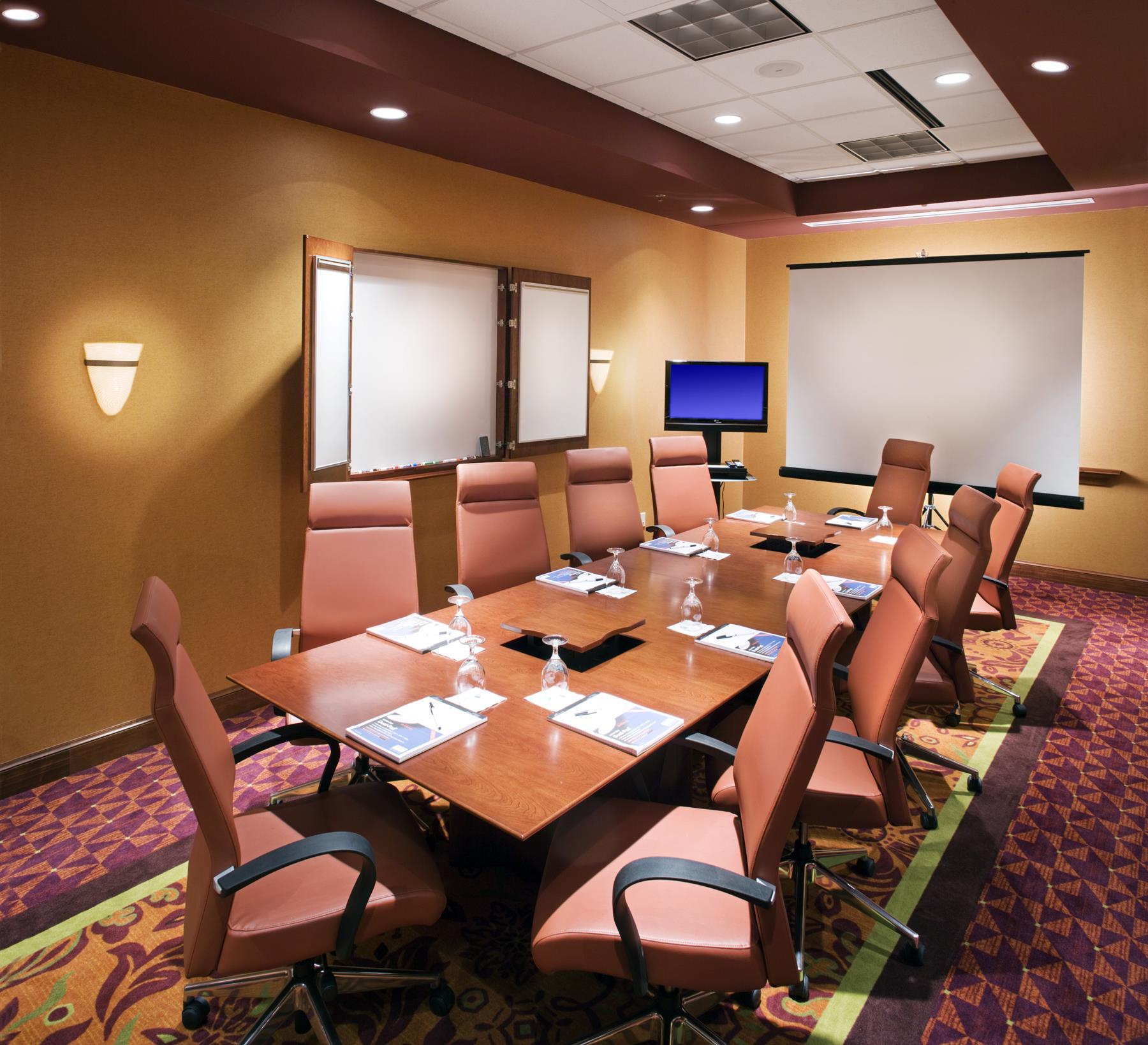 Meeting Room | Embassy Suites by Hilton E Peoria Riverfront Conf Center