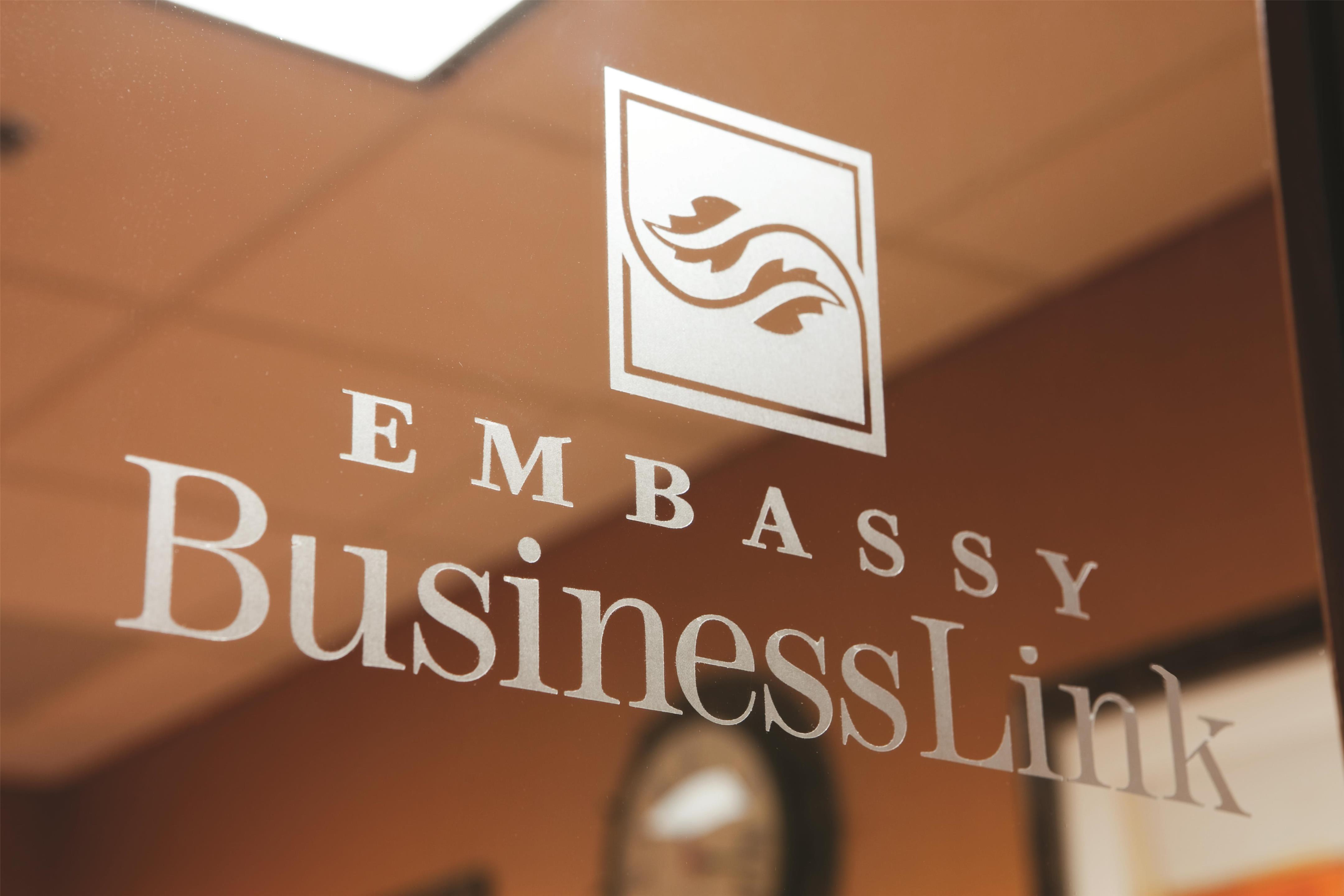 Business Center | Embassy Suites by Hilton E Peoria Riverfront Conf Center