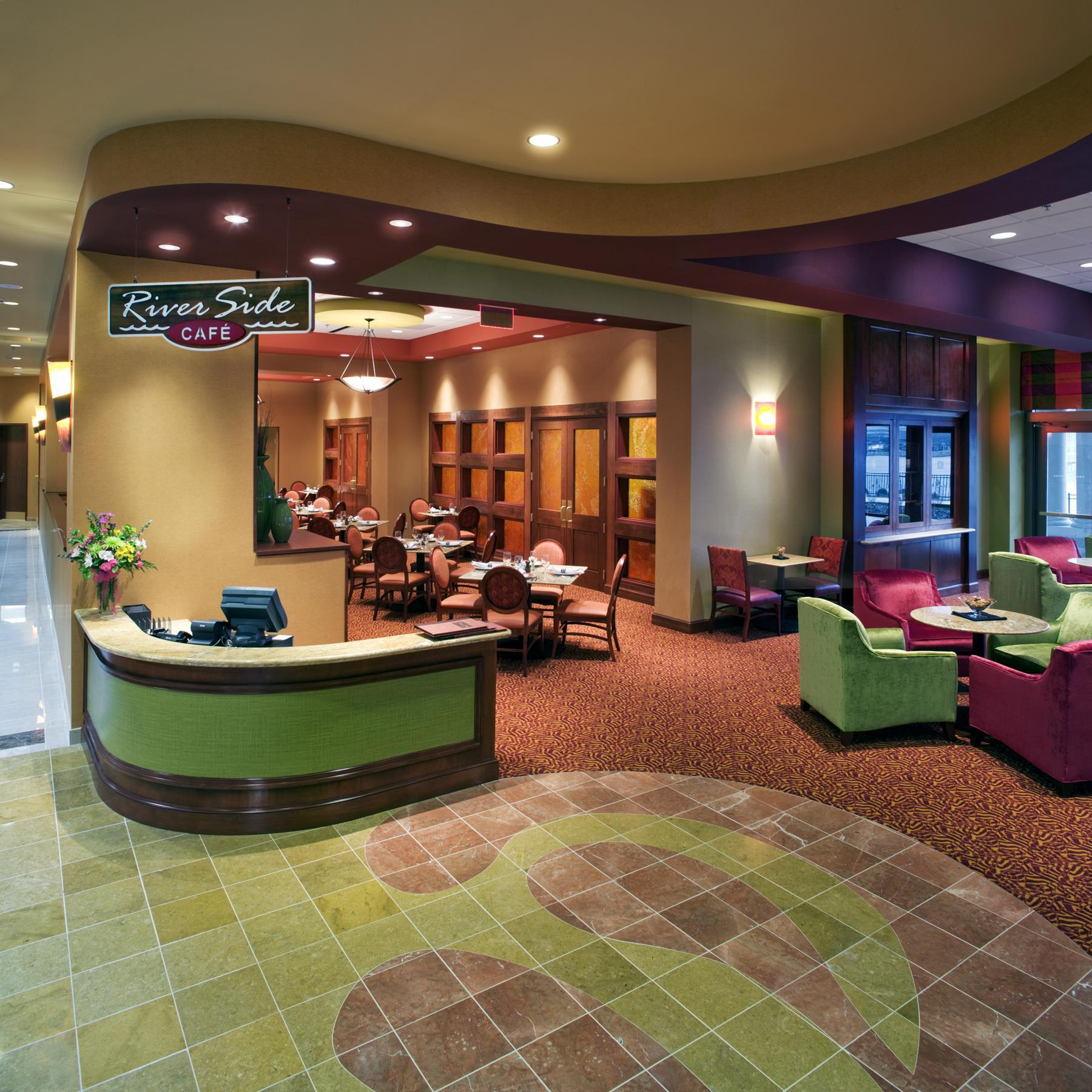 Restaurant | Embassy Suites by Hilton E Peoria Riverfront Conf Center
